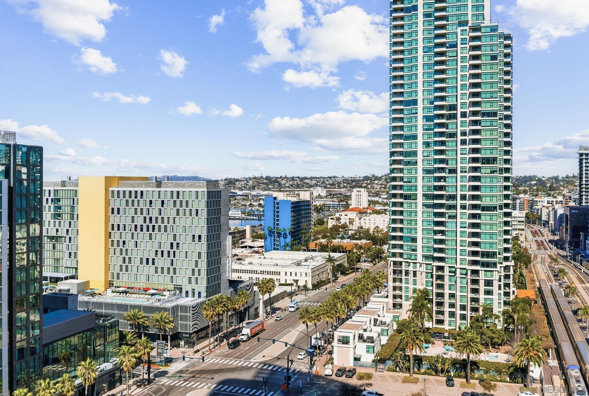 Detail Gallery Image 16 of 59 For 888 W E Street  1705, San Diego,  CA 92101 - 2 Beds | 2 Baths