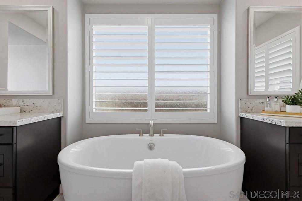 Detail Gallery Image 34 of 54 For 6682  Elegante Way, San Diego,  CA 92130 - 5 Beds | 5/1 Baths