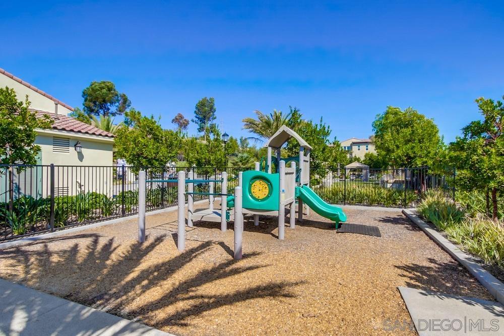 Detail Gallery Image 54 of 54 For 6682  Elegante Way, San Diego,  CA 92130 - 5 Beds | 5/1 Baths