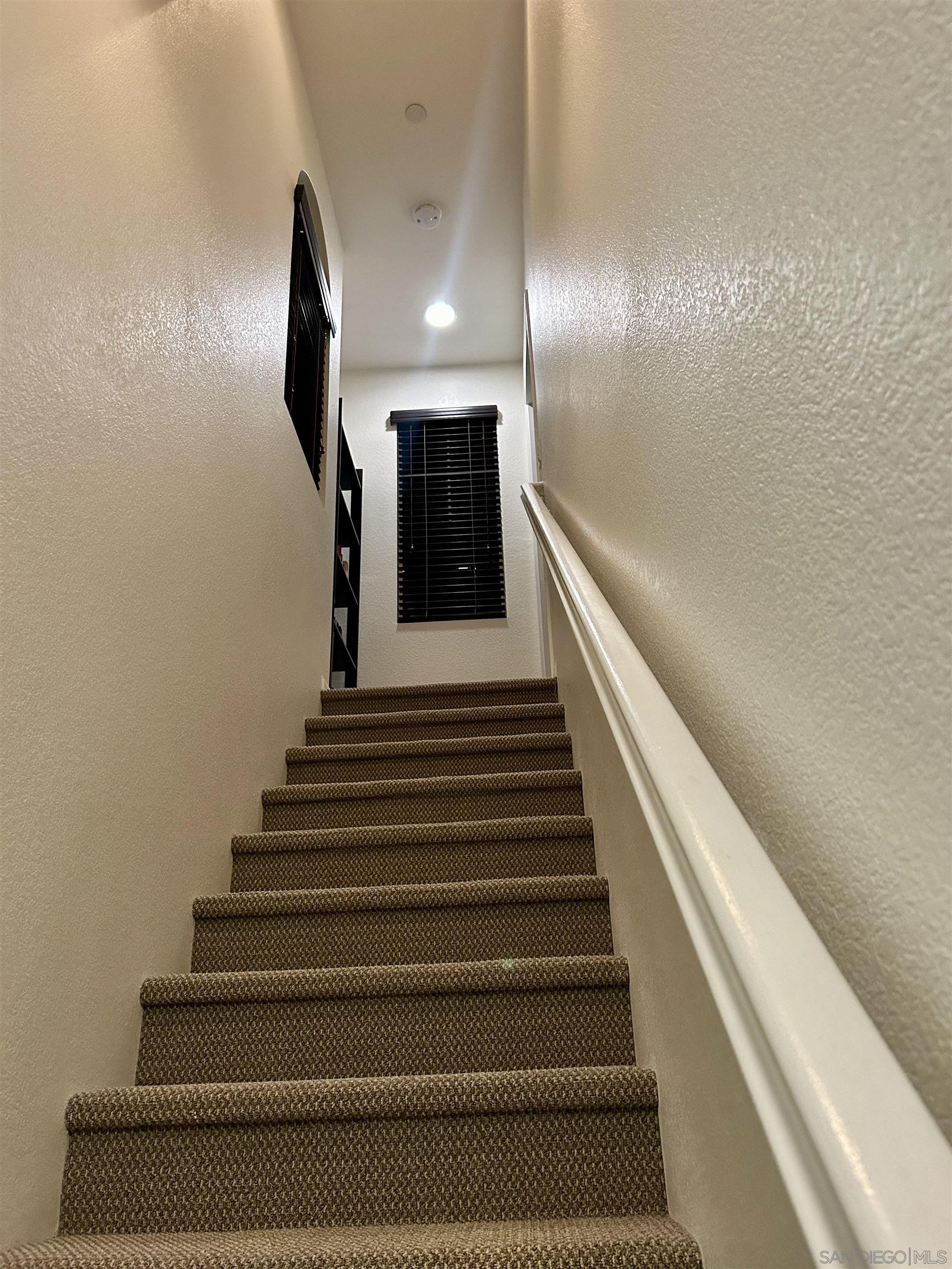 Detail Gallery Image 14 of 18 For 1425  Egret St  6, Chula Vista,  CA 91913 - 3 Beds | 2/1 Baths