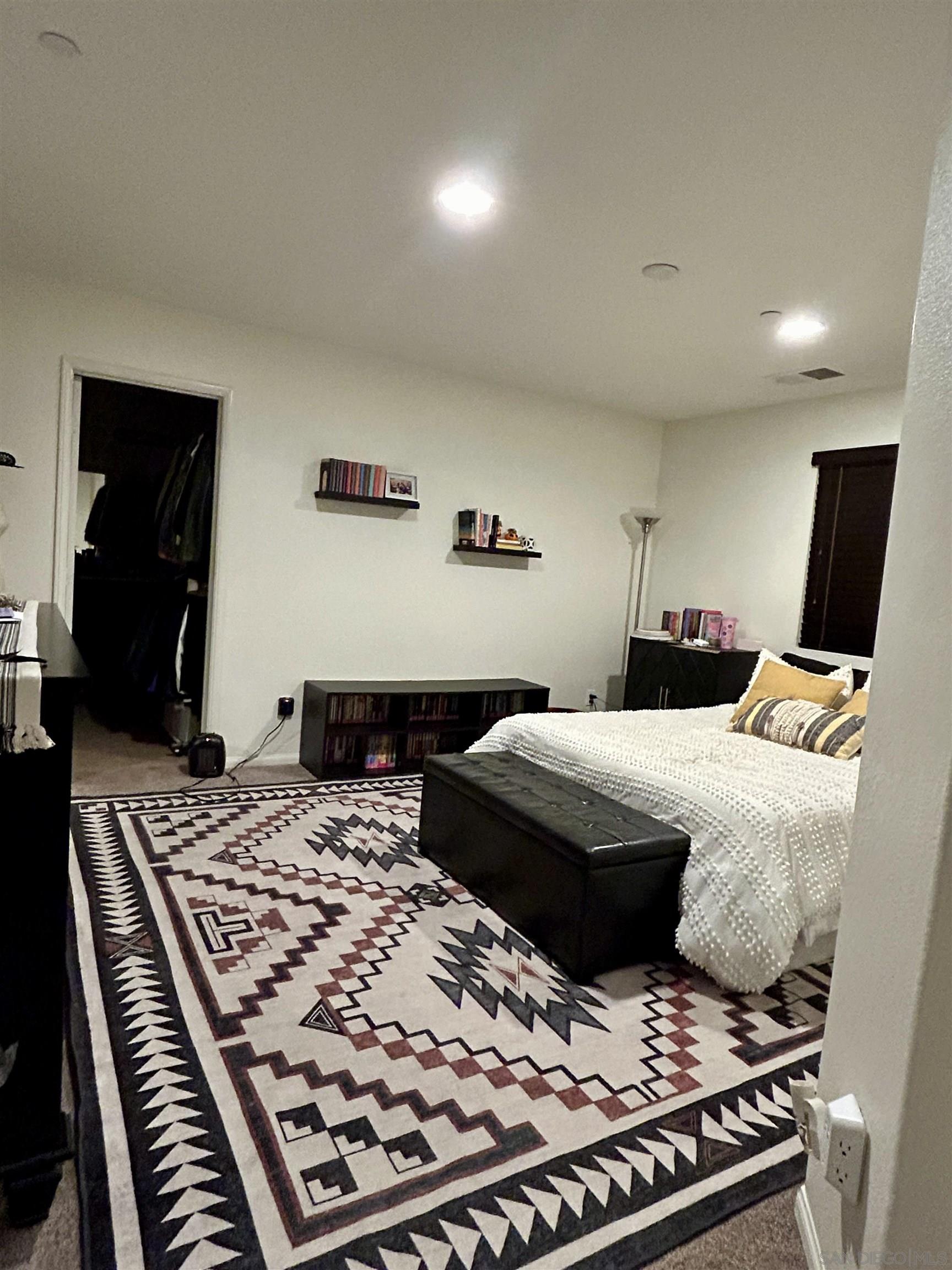 Detail Gallery Image 10 of 18 For 1425  Egret St  6, Chula Vista,  CA 91913 - 3 Beds | 2/1 Baths