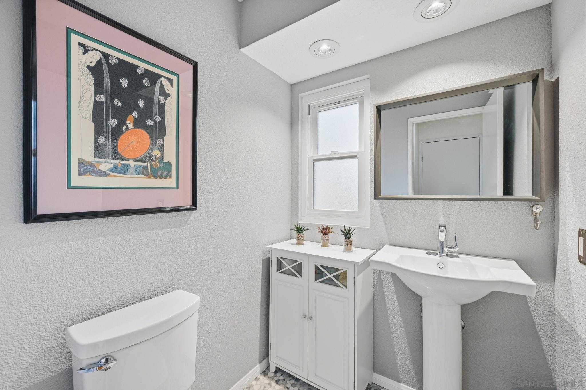 Detail Gallery Image 14 of 31 For 10847  Matinal Cir, San Diego,  CA 92127 - 3 Beds | 2/1 Baths