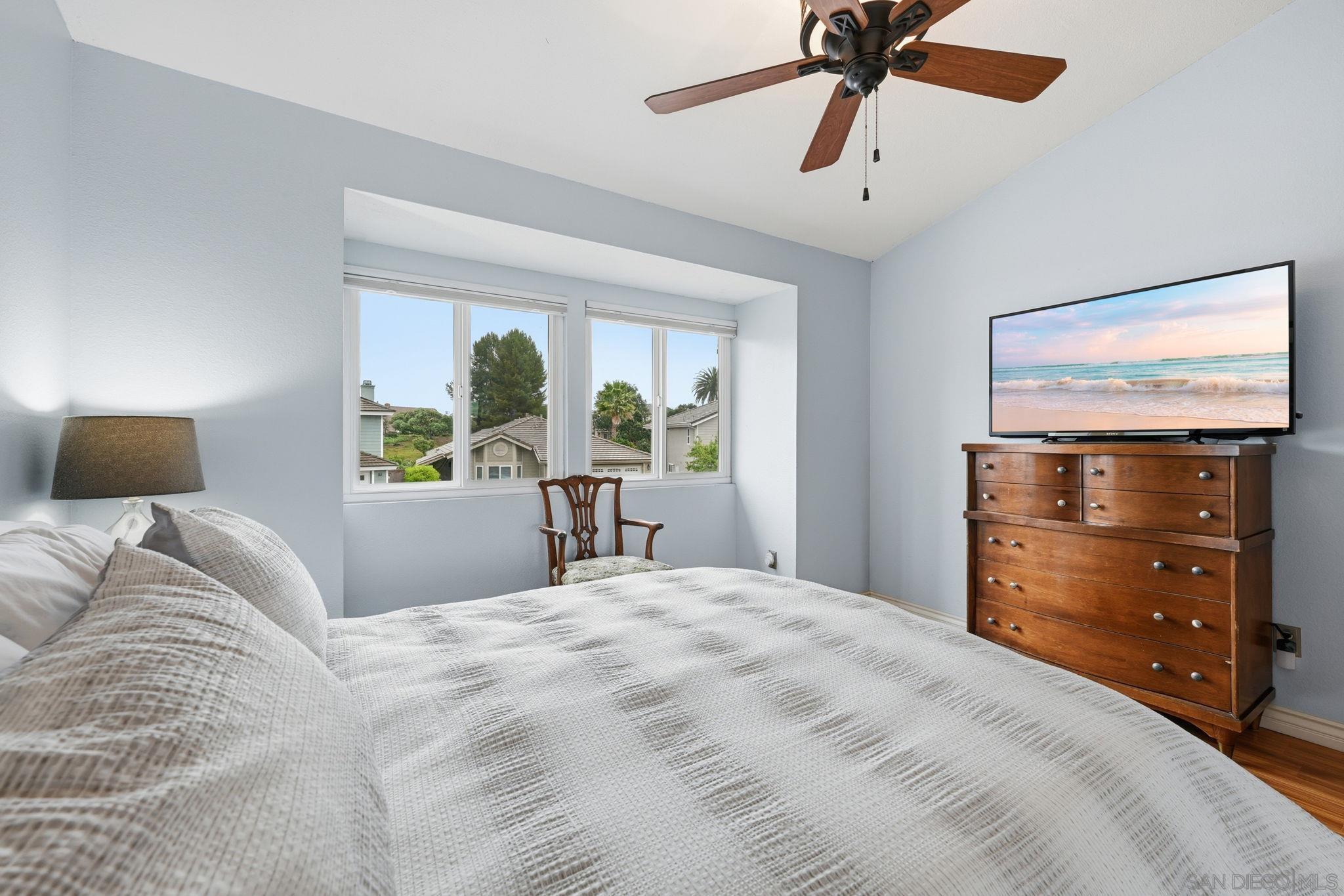 Detail Gallery Image 22 of 31 For 10847  Matinal Cir, San Diego,  CA 92127 - 3 Beds | 2/1 Baths