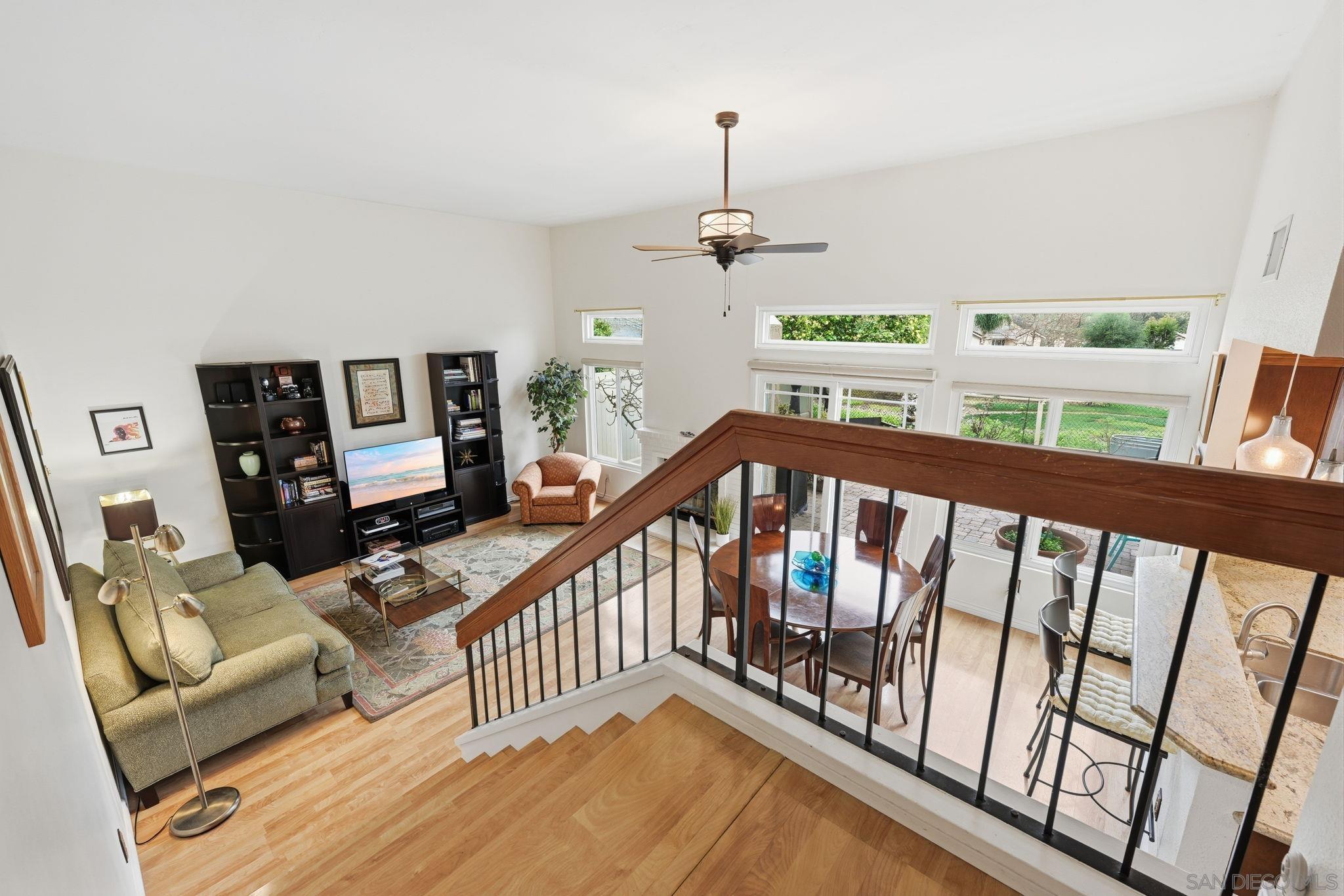 Detail Gallery Image 4 of 31 For 10847  Matinal Cir, San Diego,  CA 92127 - 3 Beds | 2/1 Baths