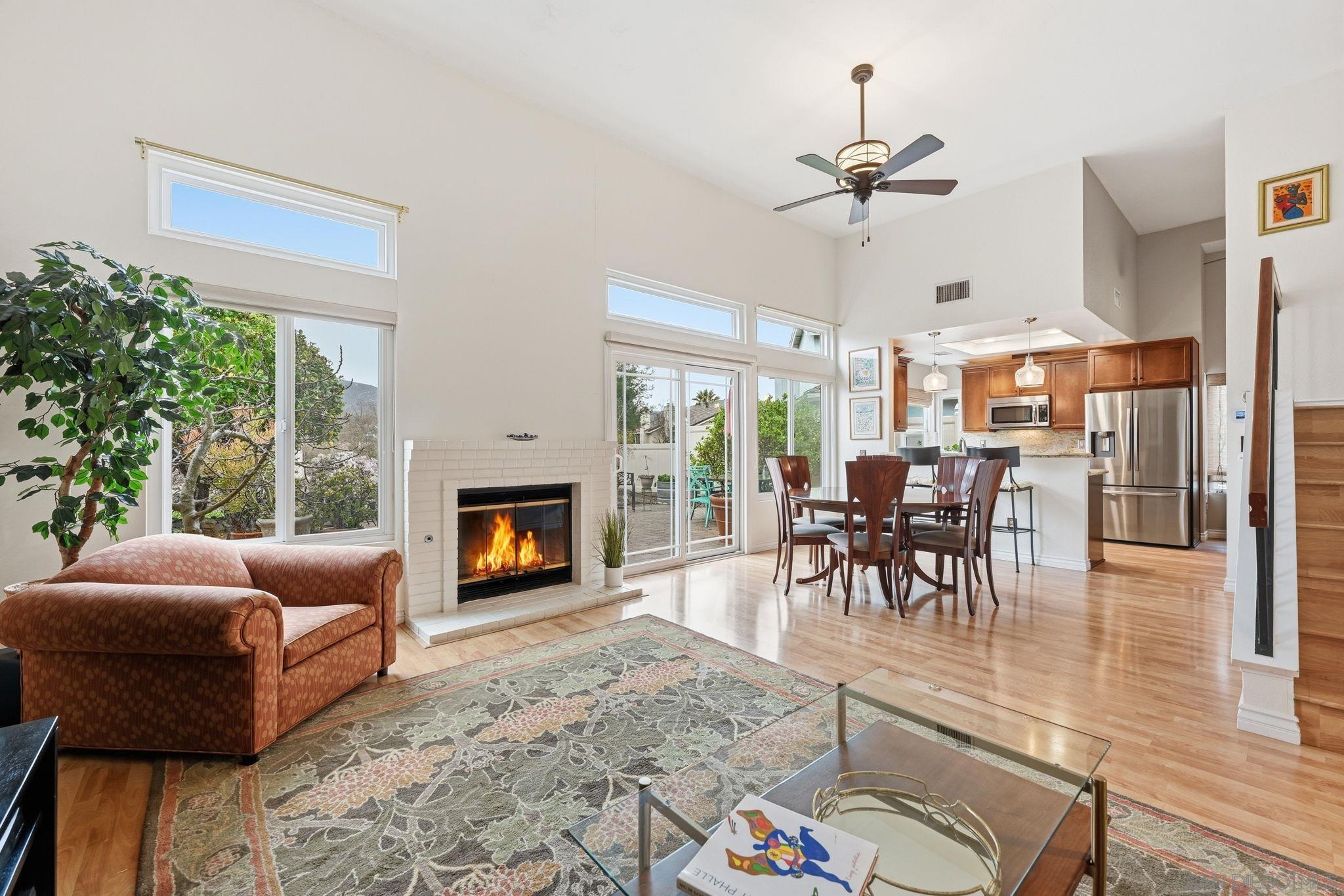 Detail Gallery Image 6 of 31 For 10847  Matinal Cir, San Diego,  CA 92127 - 3 Beds | 2/1 Baths