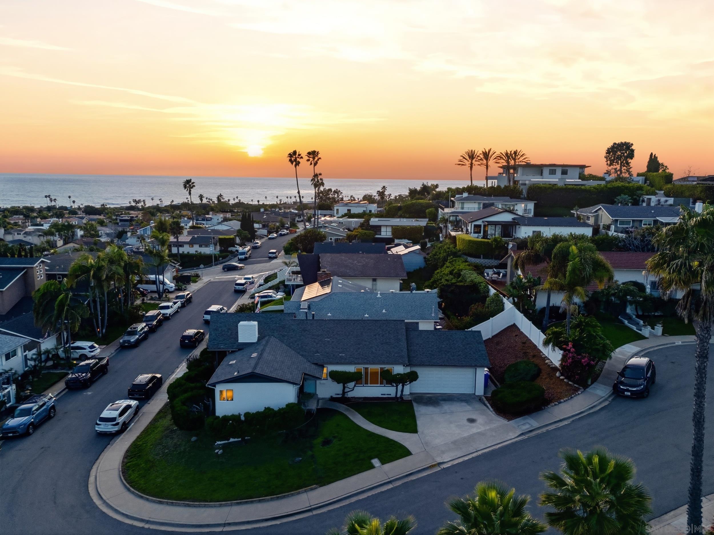 Front Image Thumbnail for SD260003478