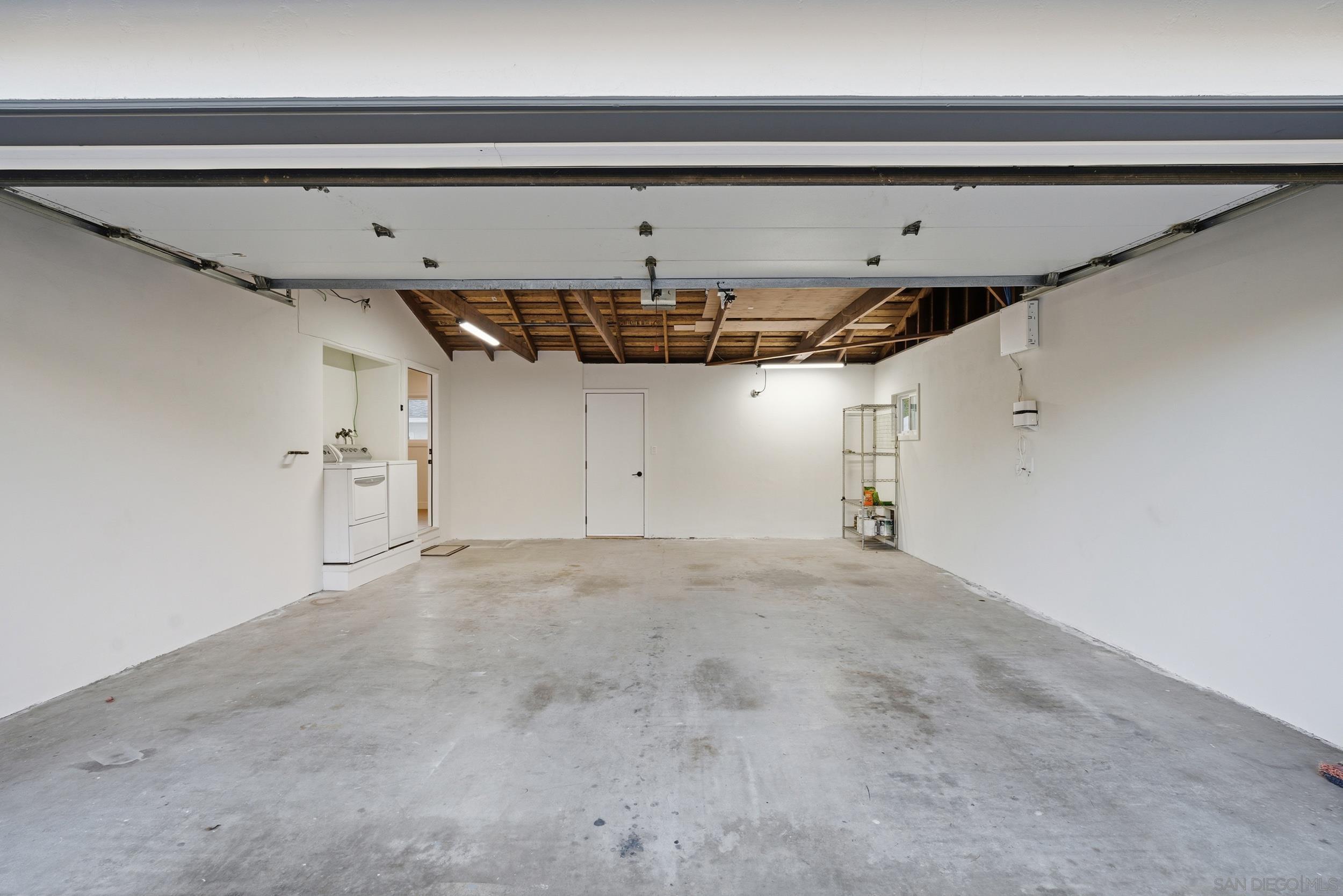 Detail Gallery Image 35 of 47 For 934  Candlelight Place, La Jolla,  CA 92037 - 4 Beds | 3 Baths