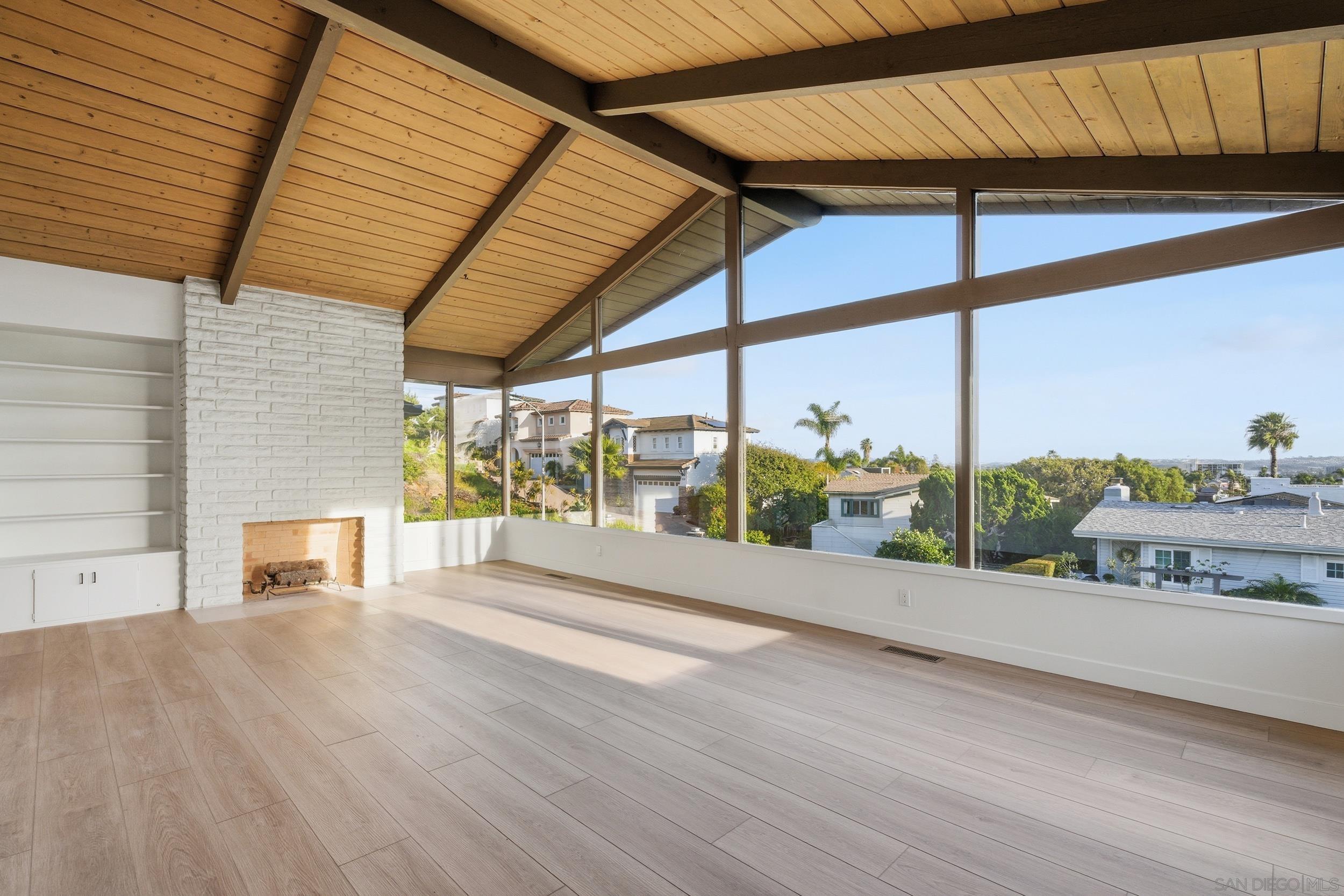 Detail Gallery Image 9 of 47 For 934  Candlelight Place, La Jolla,  CA 92037 - 4 Beds | 3 Baths