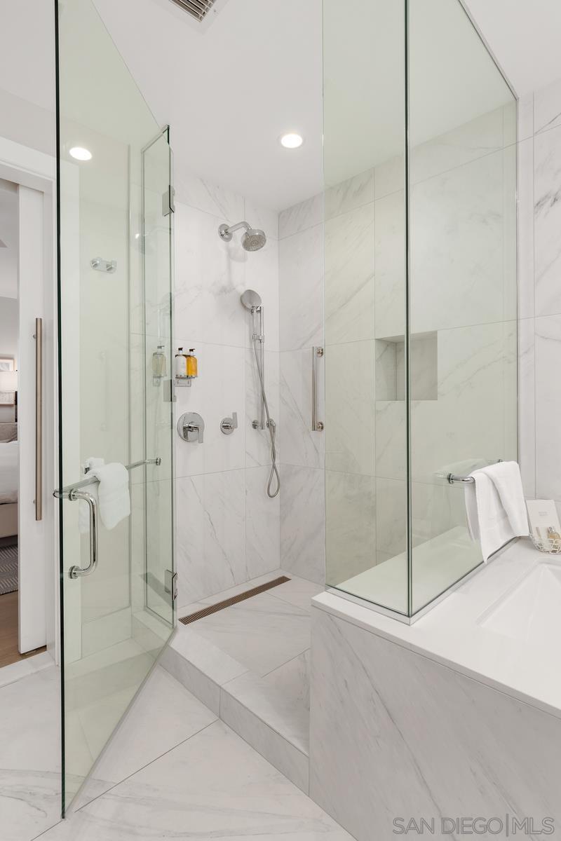 Detail Gallery Image 29 of 38 For 1500  Orange Ave  #7,  Coronado,  CA 92118 - 2 Beds | 2 Baths