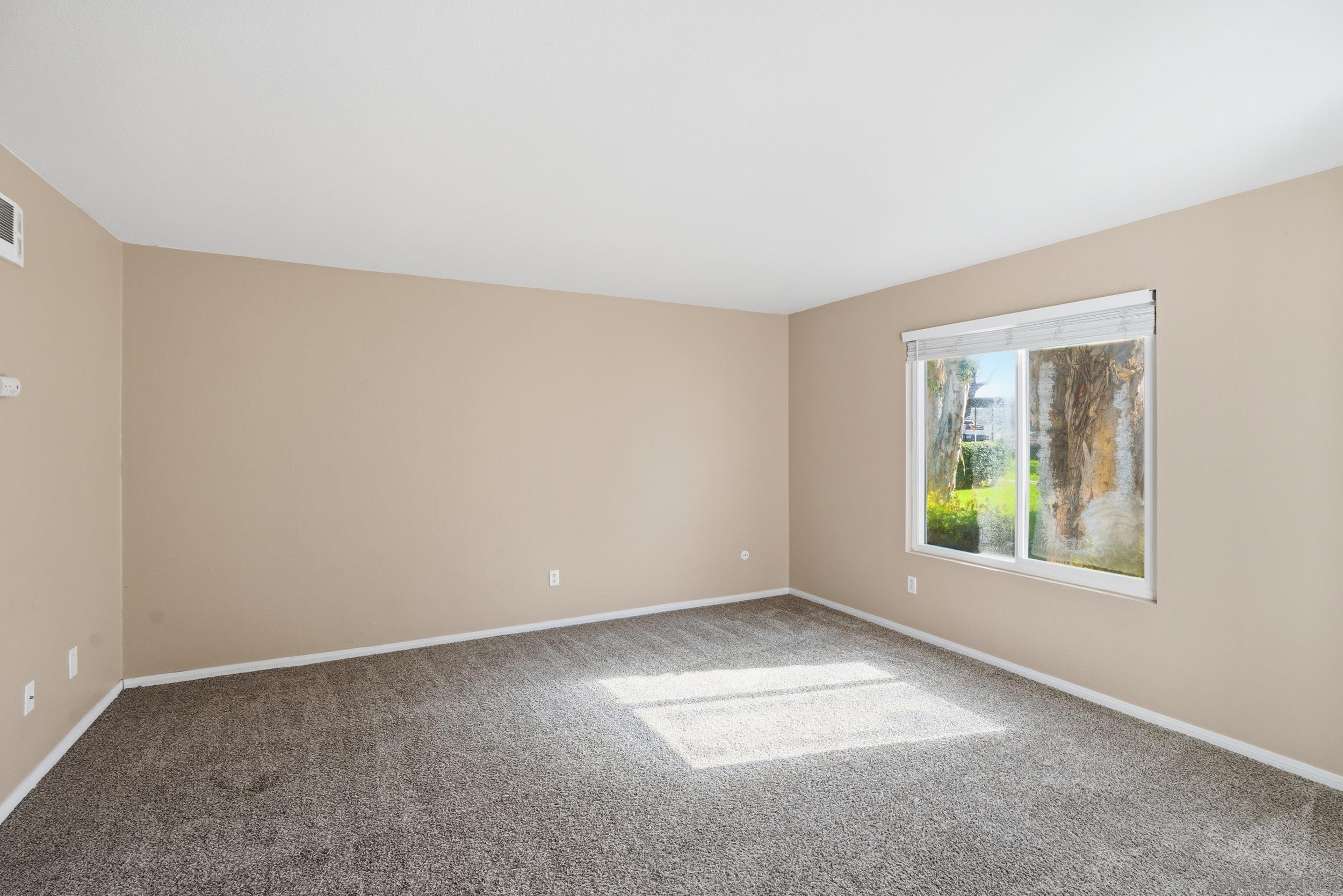 Detail Gallery Image 4 of 27 For 6333  College Grove Way  #6112,  San Diego,  CA 92115 - 2 Beds | 1/1 Baths