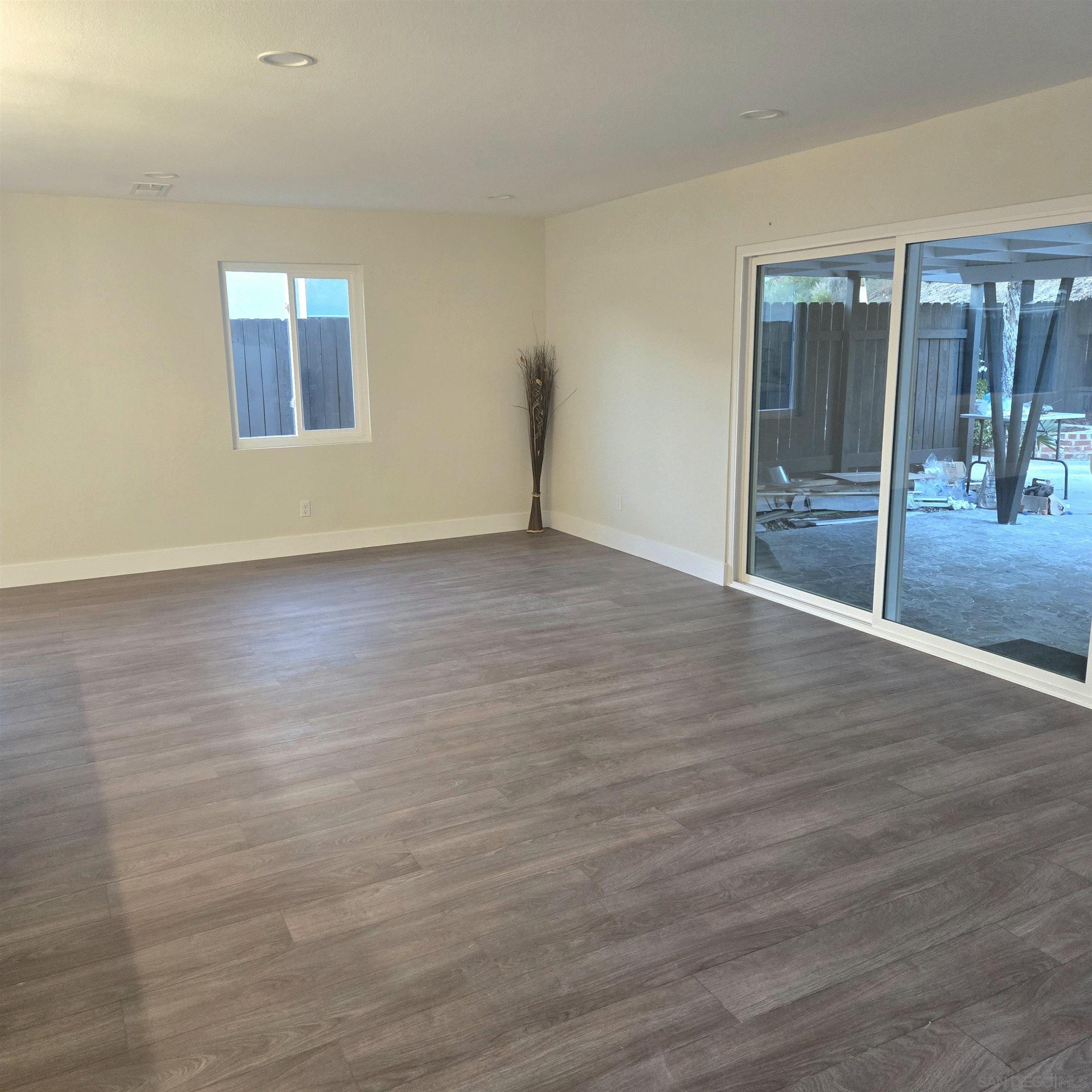 Detail Gallery Image 18 of 27 For 8202  Beaver Lake Dr., San Diego,  CA 92119 - 4 Beds | 2 Baths