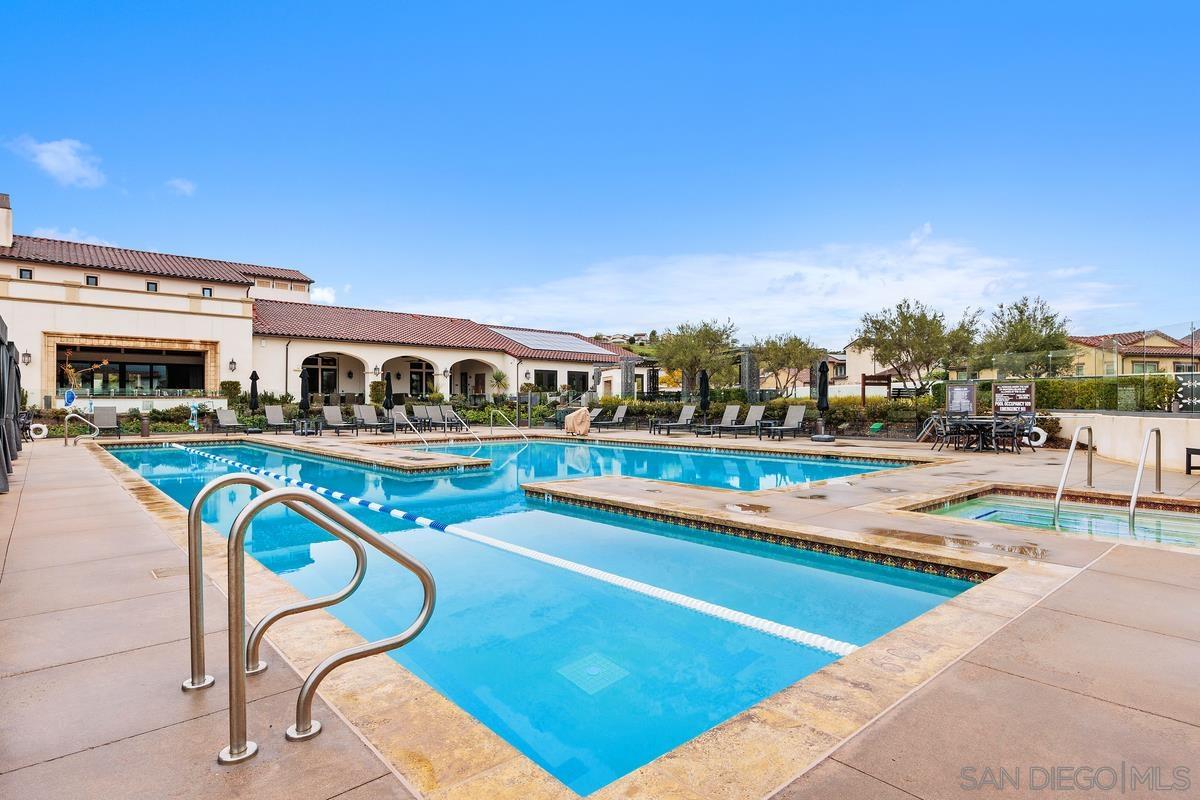 Detail Gallery Image 15 of 24 For 7958  Lusardi Creek Lane, San Diego,  CA 92127 - 3 Beds | 2 Baths