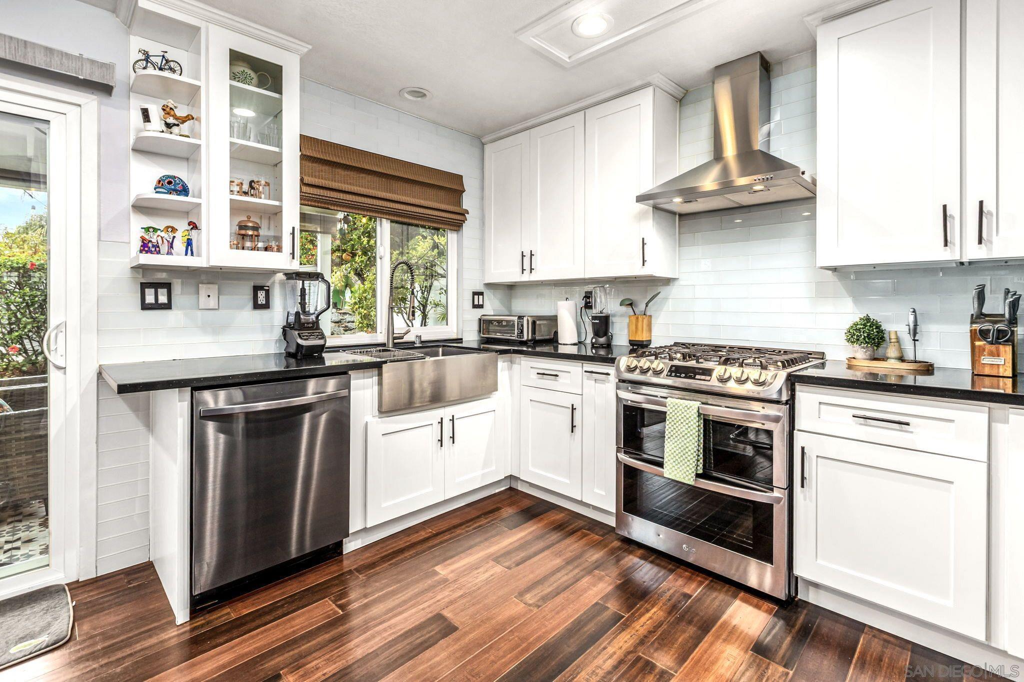 Detail Gallery Image 12 of 33 For 737  Duoro, Chula Vista,  CA 91910 - 3 Beds | 2/1 Baths