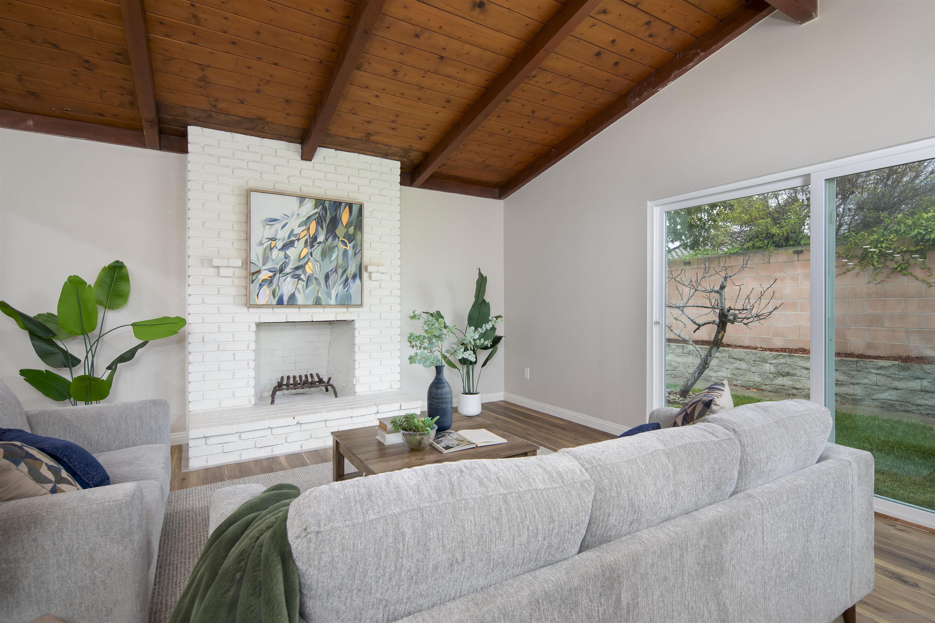 Detail Gallery Image 12 of 29 For 4413  Mount Henry Avenue, San Diego,  CA 92117 - 3 Beds | 2/1 Baths