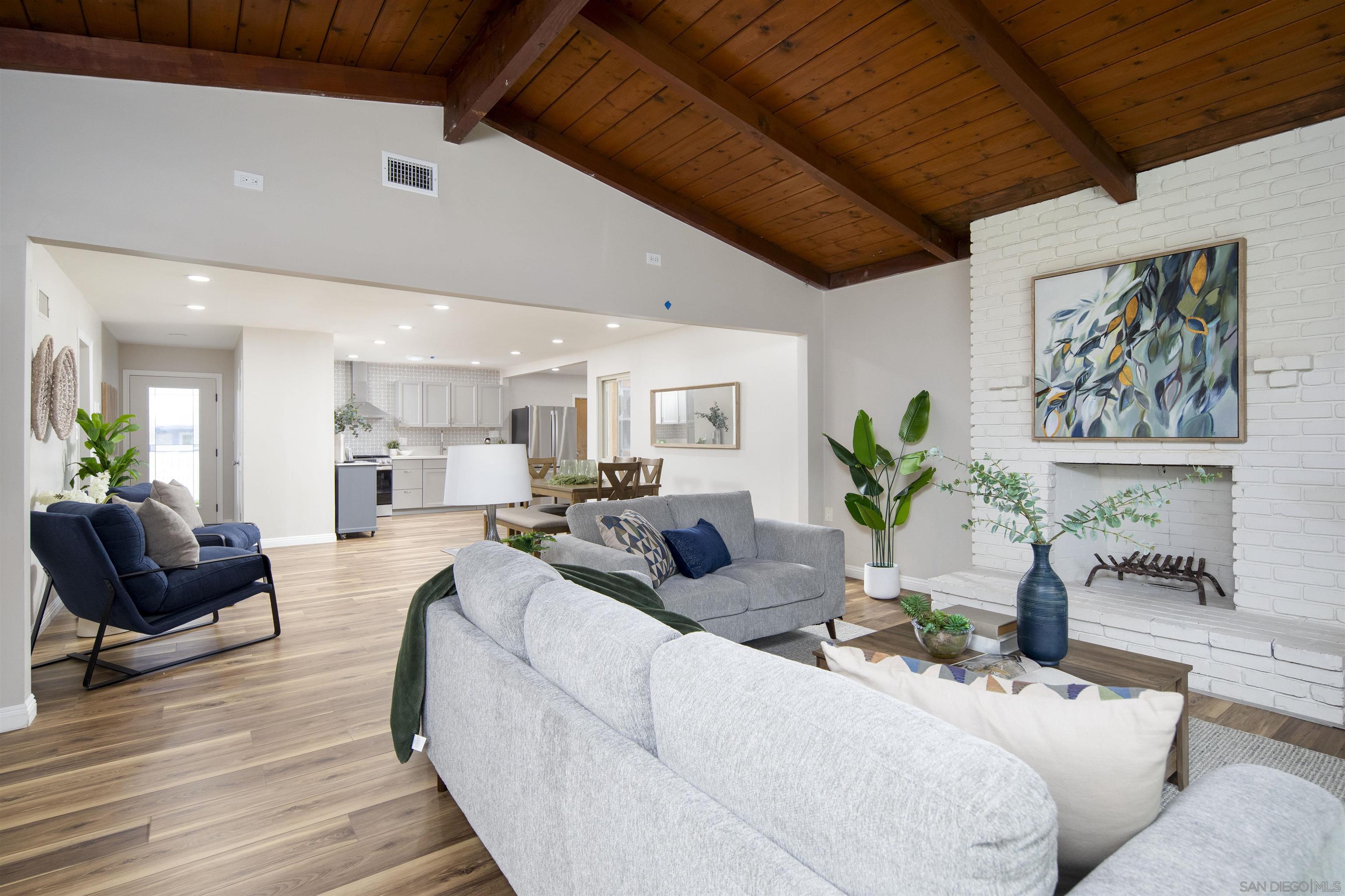 Detail Gallery Image 13 of 29 For 4413  Mount Henry Avenue, San Diego,  CA 92117 - 3 Beds | 2/1 Baths