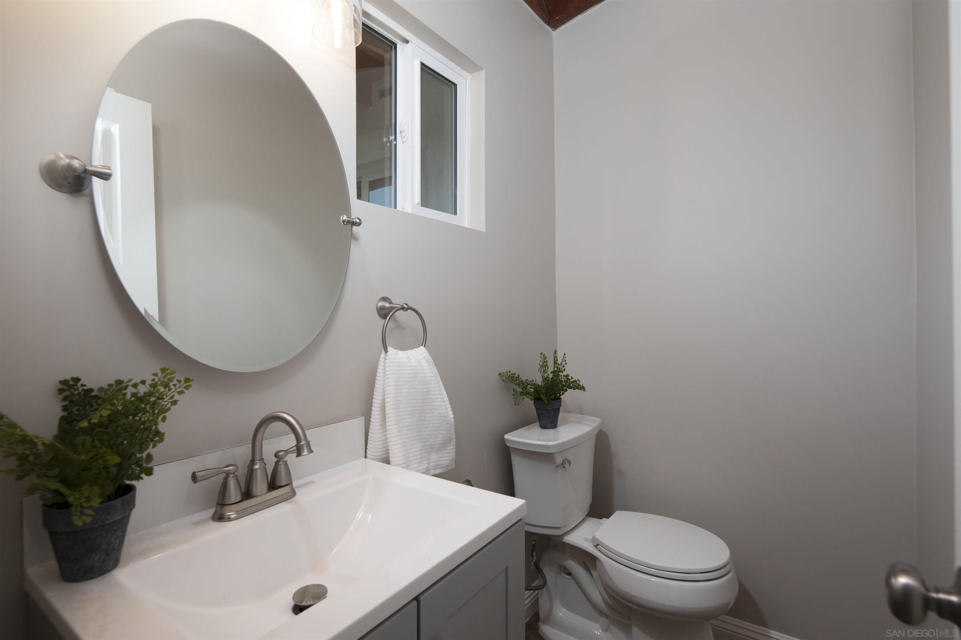 Detail Gallery Image 16 of 29 For 4413  Mount Henry Avenue, San Diego,  CA 92117 - 3 Beds | 2/1 Baths