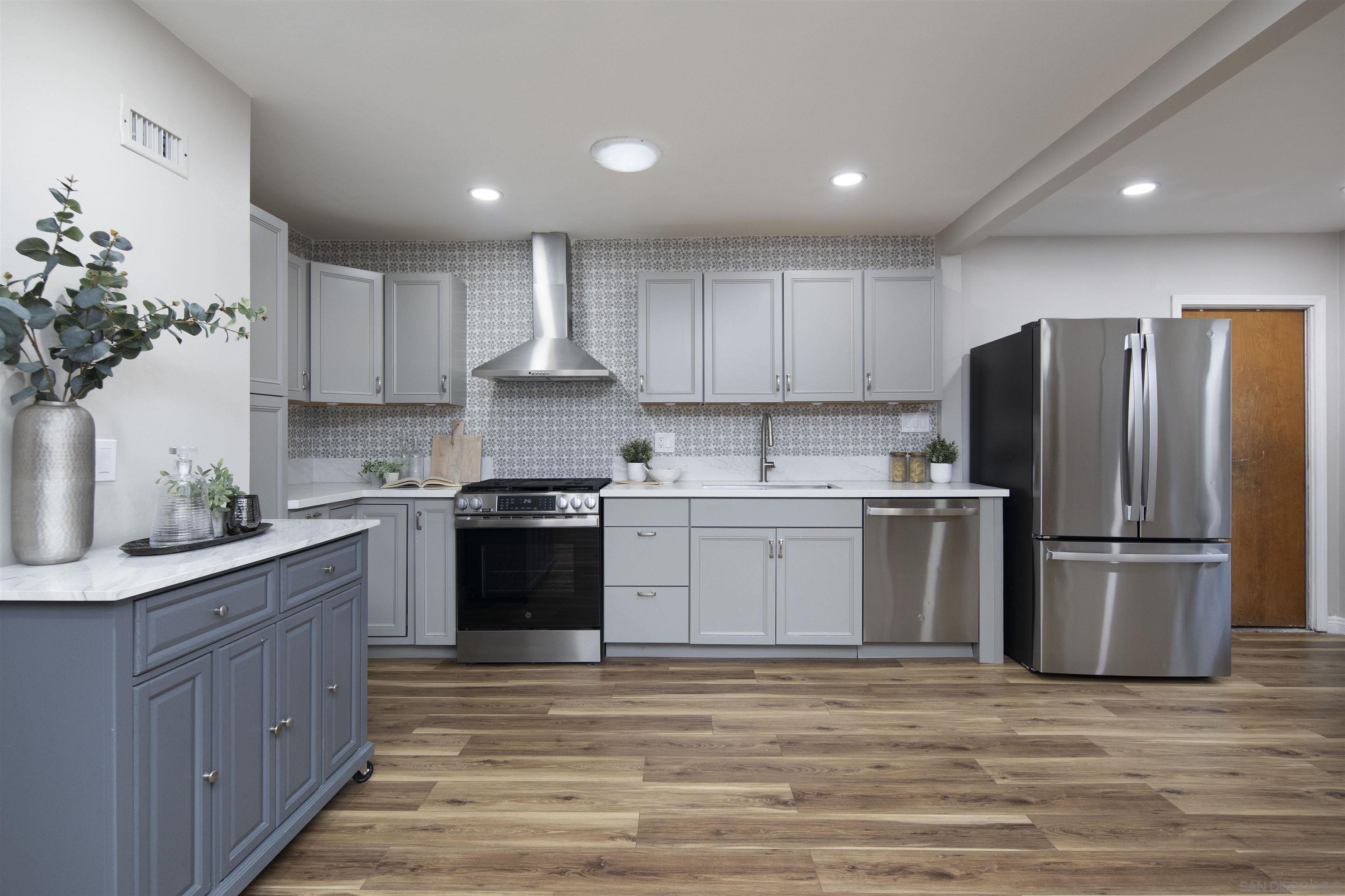 Detail Gallery Image 19 of 29 For 4413  Mount Henry Avenue, San Diego,  CA 92117 - 3 Beds | 2/1 Baths