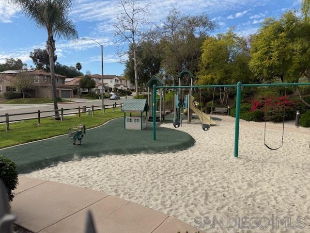 Detail Gallery Image 16 of 16 For 2466  Falcon Valley, Chula Vista,  CA 91914 - 4 Beds | 3 Baths