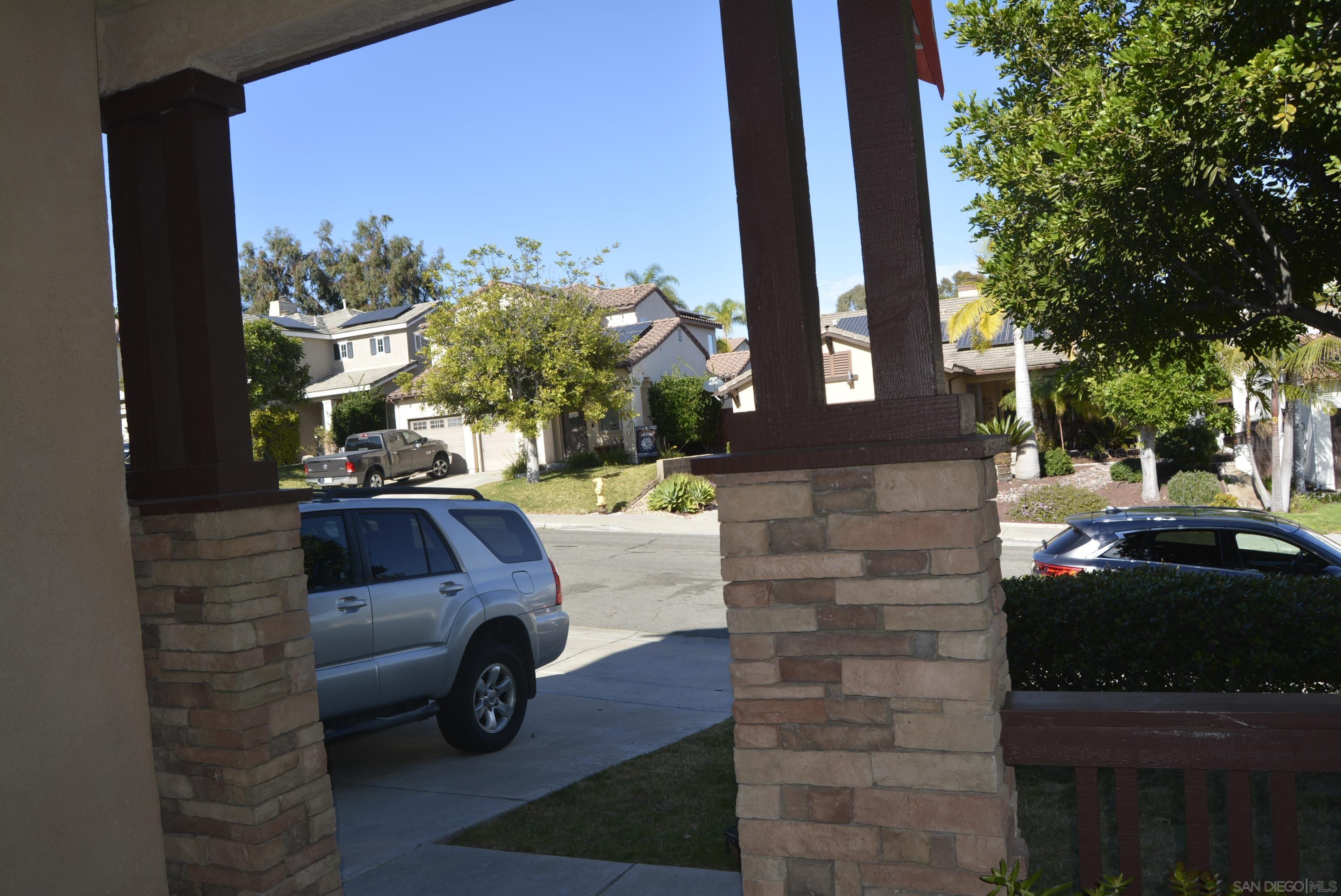 Detail Gallery Image 3 of 16 For 2466  Falcon Valley, Chula Vista,  CA 91914 - 4 Beds | 3 Baths
