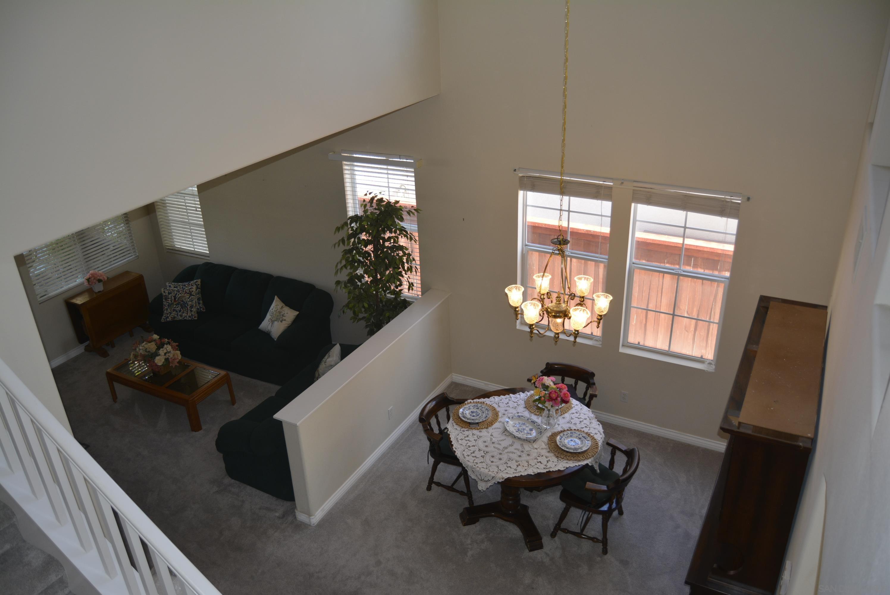 Detail Gallery Image 8 of 16 For 2466  Falcon Valley, Chula Vista,  CA 91914 - 4 Beds | 3 Baths