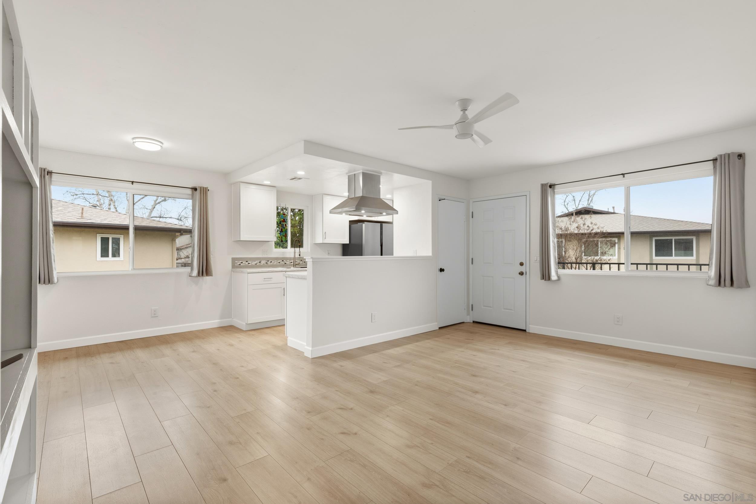 Detail Gallery Image 11 of 25 For 9855  Mission Greens Ct  #4,  Santee,  CA 92071 - 2 Beds | 1 Baths