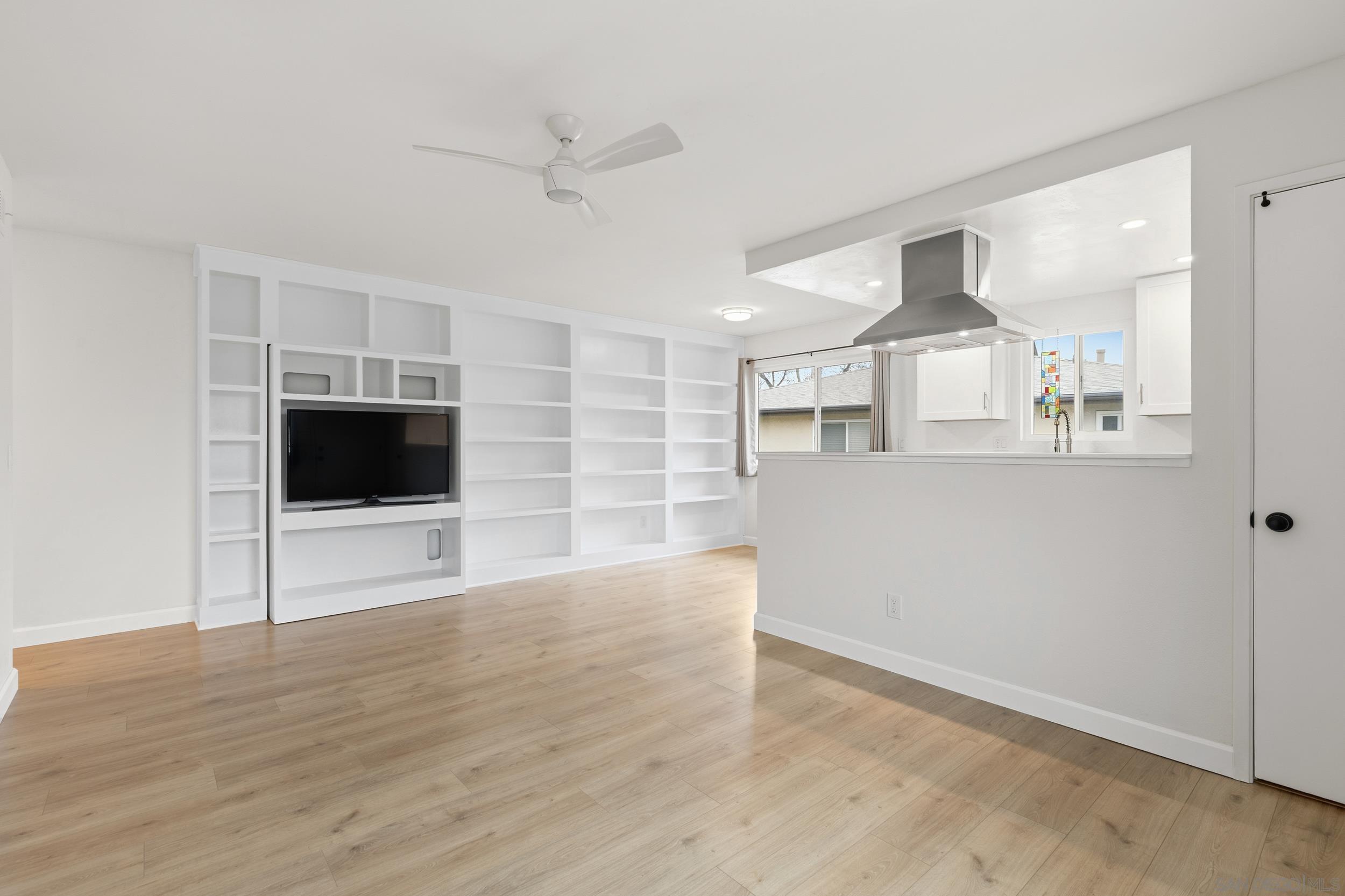 Detail Gallery Image 12 of 25 For 9855  Mission Greens Ct  #4,  Santee,  CA 92071 - 2 Beds | 1 Baths