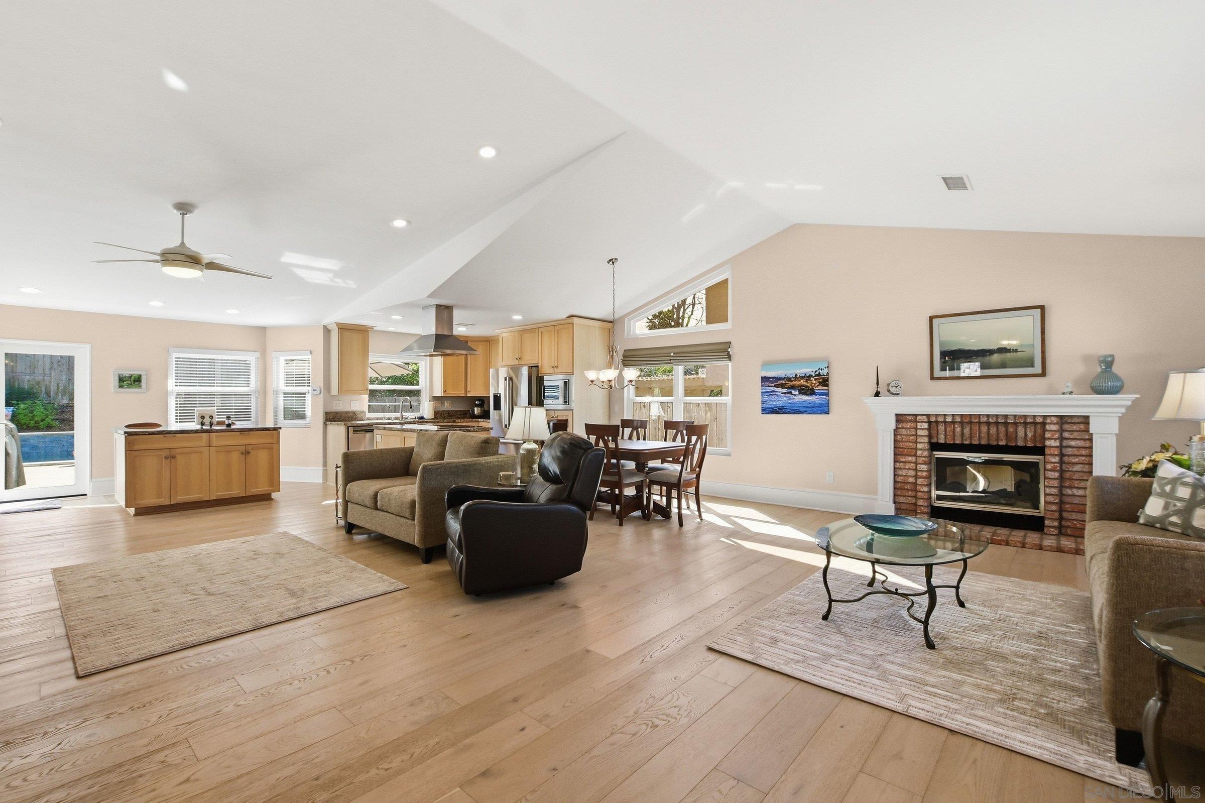 Detail Gallery Image 17 of 51 For 1693  Honeysuckle Ct, Encinitas,  CA 92024 - 3 Beds | 2 Baths