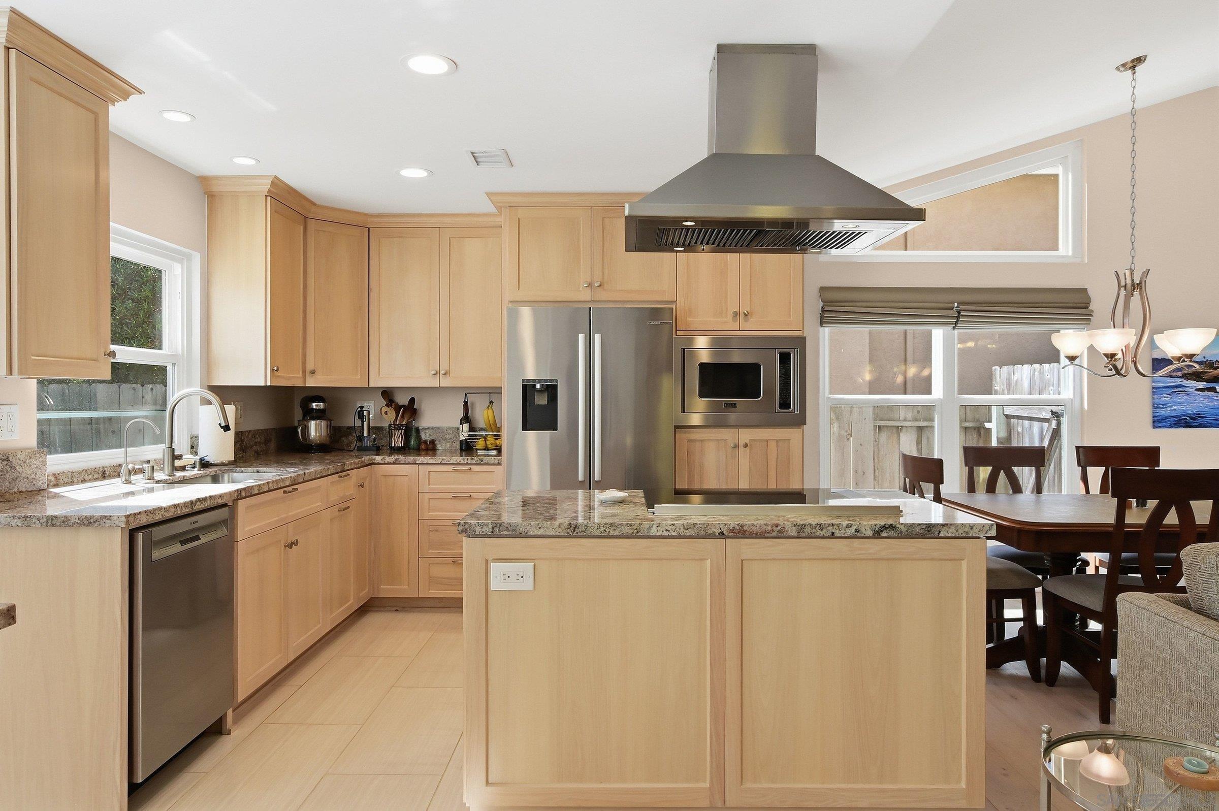 Detail Gallery Image 31 of 51 For 1693  Honeysuckle Ct, Encinitas,  CA 92024 - 3 Beds | 2 Baths