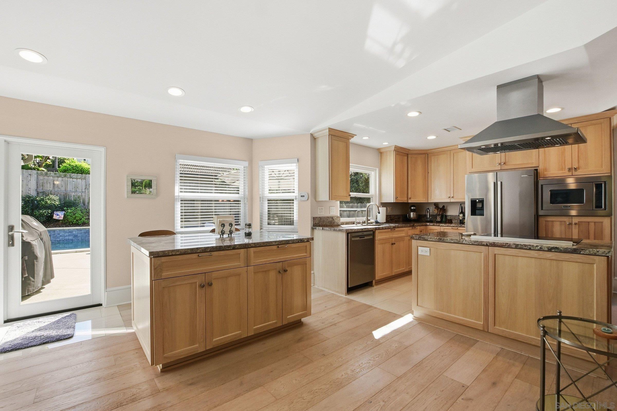 Detail Gallery Image 33 of 51 For 1693  Honeysuckle Ct, Encinitas,  CA 92024 - 3 Beds | 2 Baths