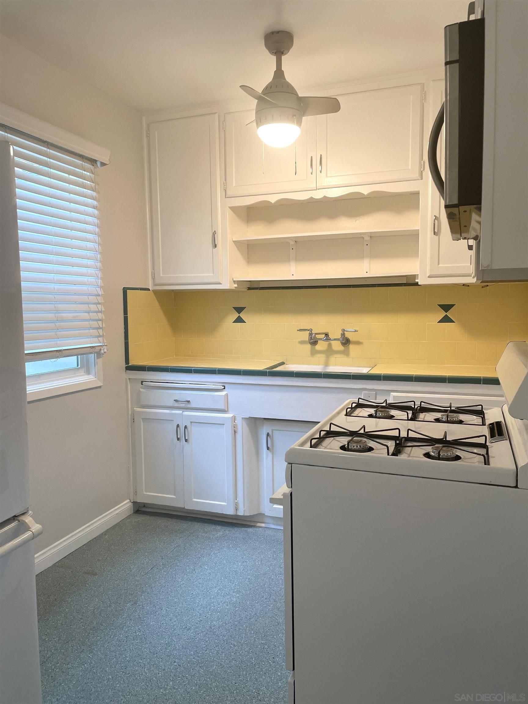 Detail Gallery Image 14 of 28 For 1078-82  Hayes Ave, San Diego,  CA 92103 - – Beds | – Baths