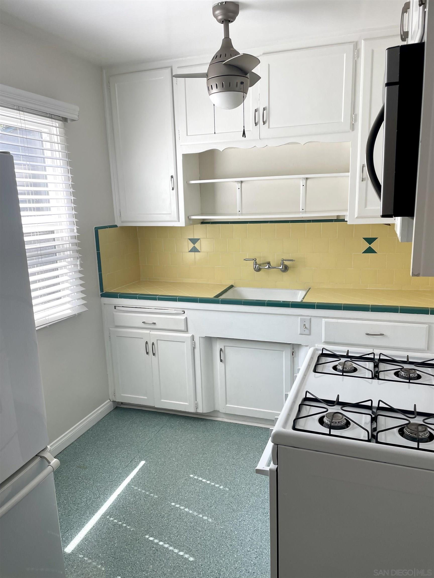 Detail Gallery Image 19 of 28 For 1078-82  Hayes Ave, San Diego,  CA 92103 - – Beds | – Baths