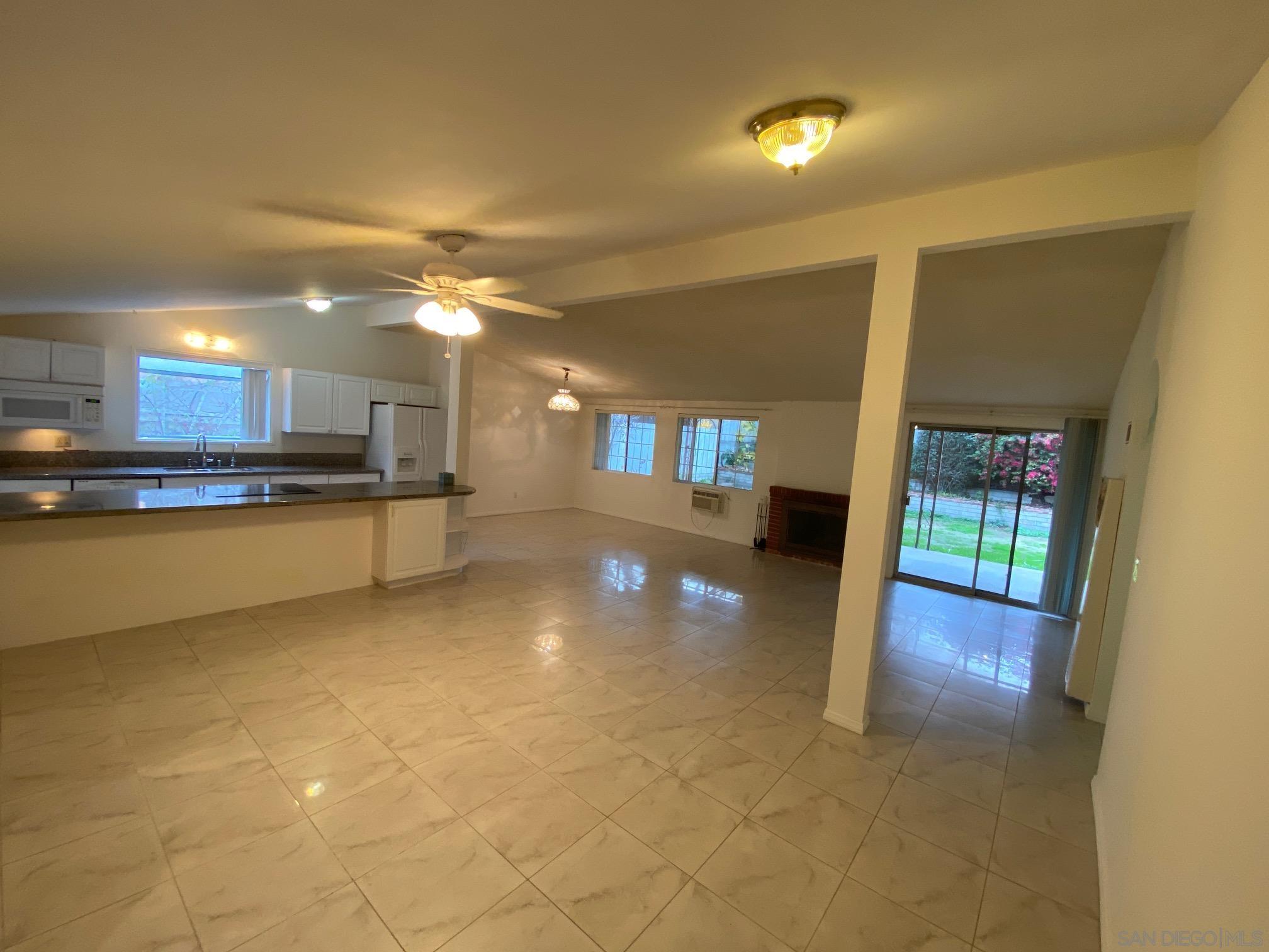 Detail Gallery Image 11 of 33 For 9516  Larrabee Ave, San Diego,  CA 92123 - 4 Beds | 3 Baths