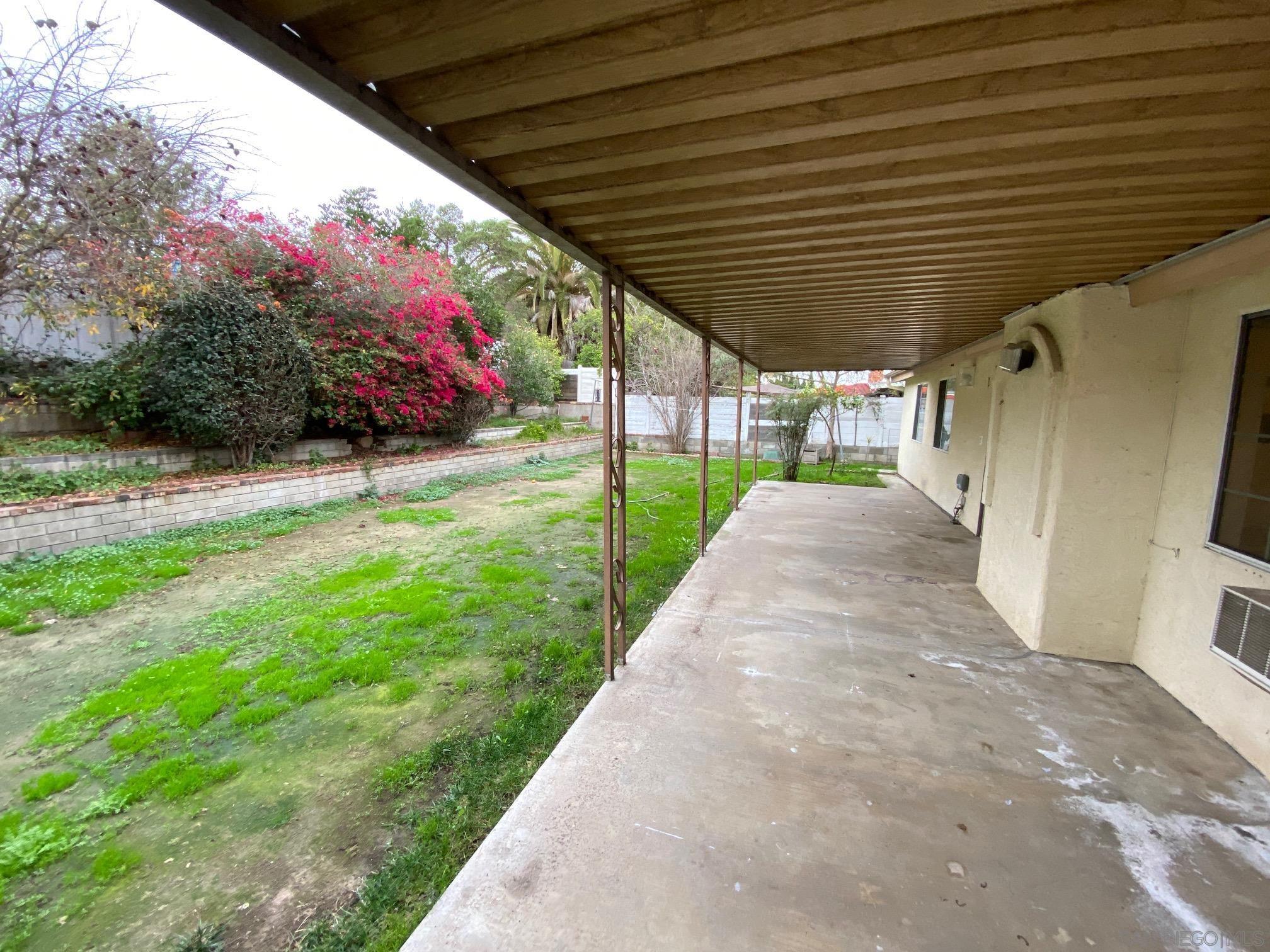 Detail Gallery Image 30 of 33 For 9516  Larrabee Ave, San Diego,  CA 92123 - 4 Beds | 3 Baths