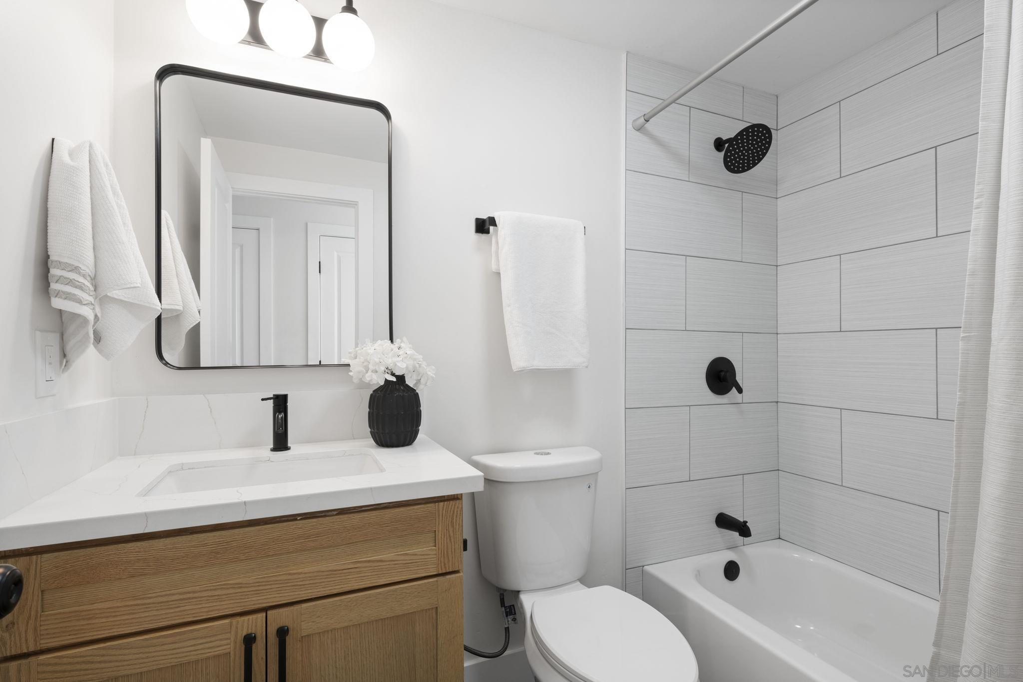 Detail Gallery Image 11 of 15 For 13442  Mountainside Dr, Poway,  CA 92064 - 3 Beds | 2 Baths