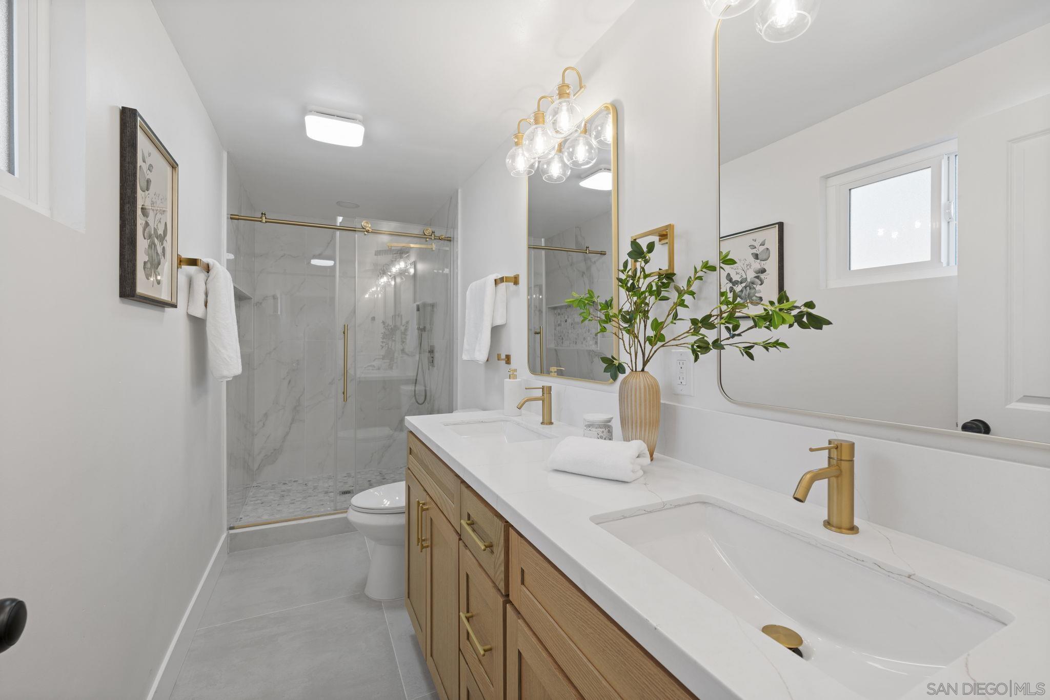 Detail Gallery Image 8 of 15 For 13442  Mountainside Dr, Poway,  CA 92064 - 3 Beds | 2 Baths