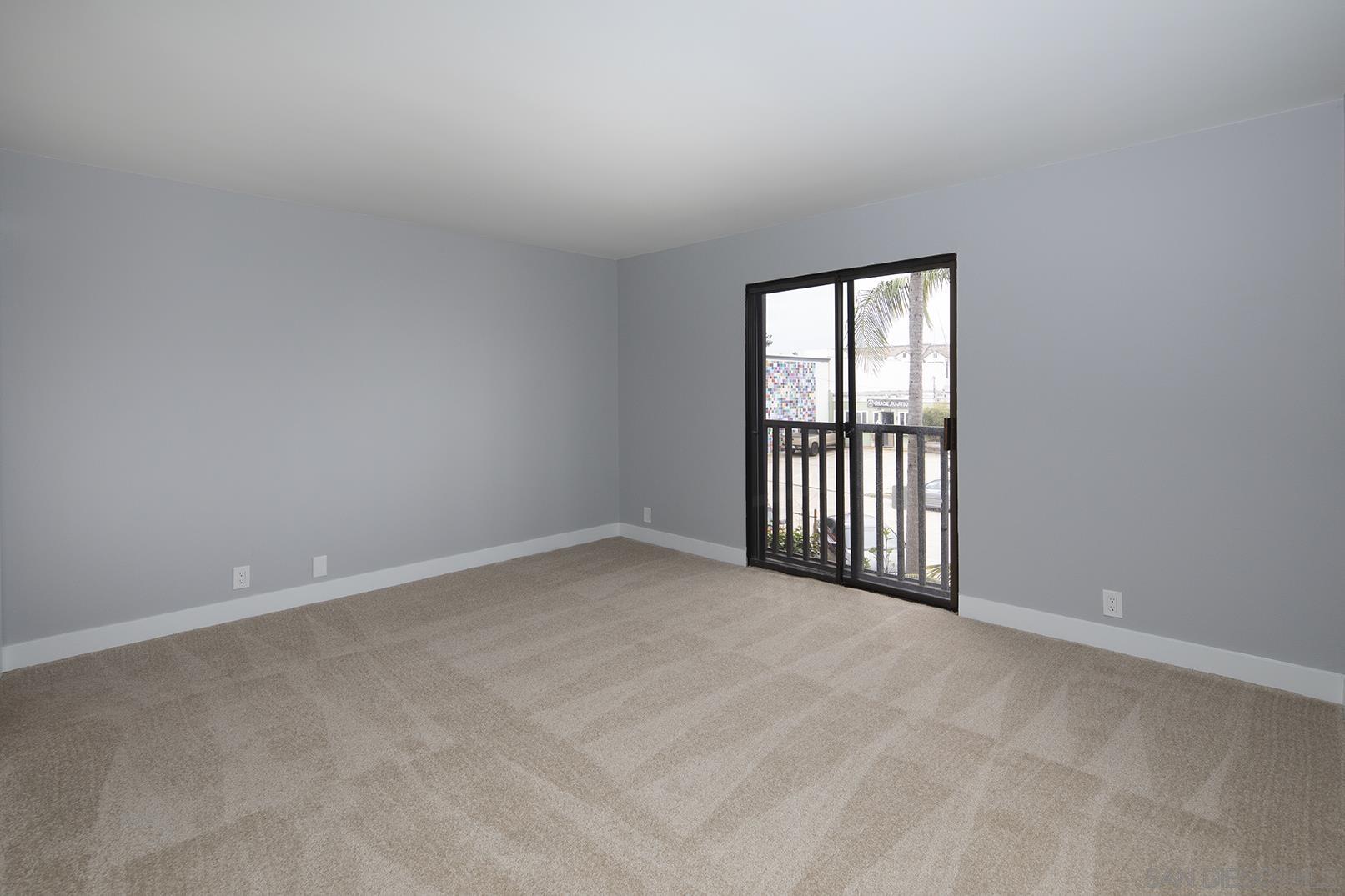 Detail Gallery Image 11 of 13 For 7601  Eads Street, La Jolla,  CA 92037 - 2 Beds | 2 Baths