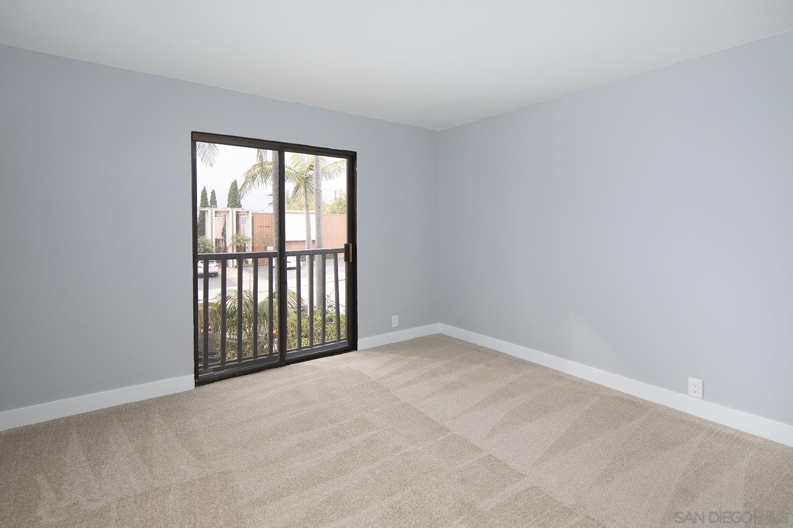Detail Gallery Image 9 of 13 For 7601  Eads Street, La Jolla,  CA 92037 - 2 Beds | 2 Baths