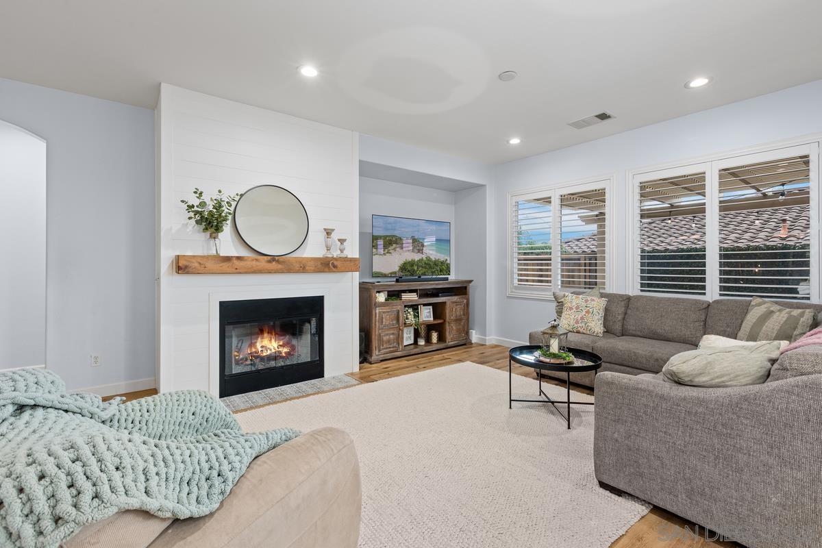 Detail Gallery Image 12 of 48 For 3476  Pleasant Vale Dr, Carlsbad,  CA 92010 - 4 Beds | 2/1 Baths