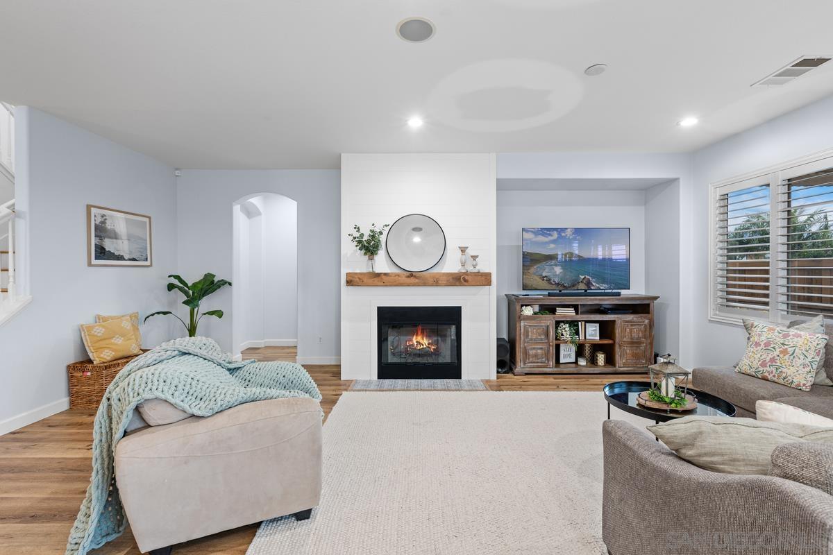 Detail Gallery Image 16 of 48 For 3476  Pleasant Vale Dr, Carlsbad,  CA 92010 - 4 Beds | 2/1 Baths