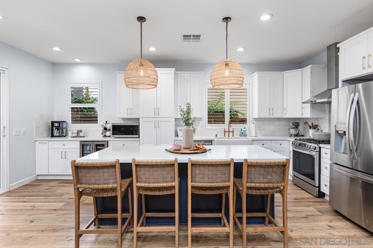 Detail Gallery Image 6 of 48 For 3476  Pleasant Vale Dr, Carlsbad,  CA 92010 - 4 Beds | 2/1 Baths