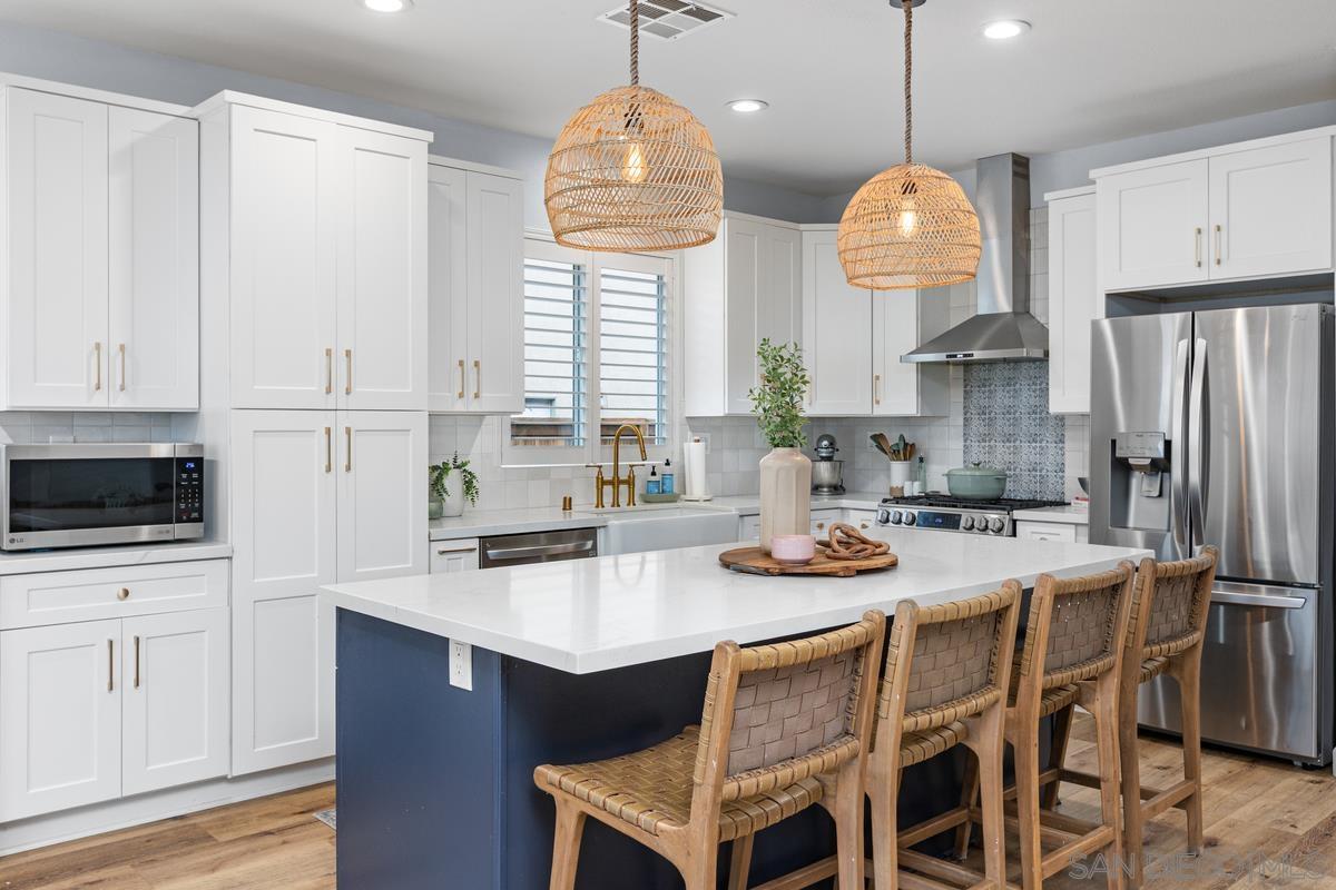 Detail Gallery Image 7 of 48 For 3476  Pleasant Vale Dr, Carlsbad,  CA 92010 - 4 Beds | 2/1 Baths