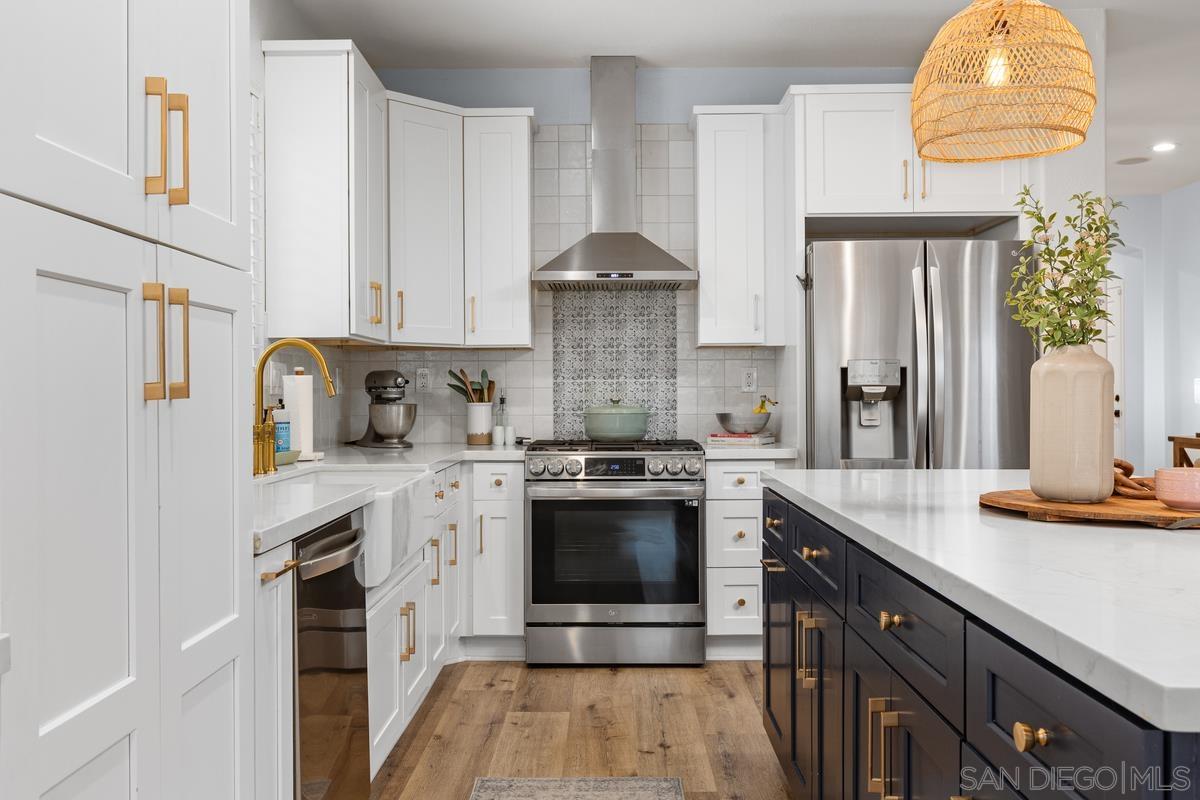 Detail Gallery Image 8 of 48 For 3476  Pleasant Vale Dr, Carlsbad,  CA 92010 - 4 Beds | 2/1 Baths