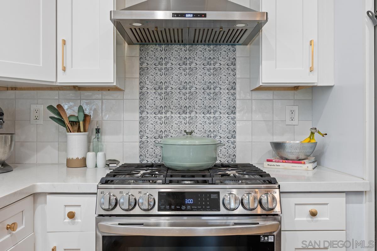 Detail Gallery Image 9 of 48 For 3476  Pleasant Vale Dr, Carlsbad,  CA 92010 - 4 Beds | 2/1 Baths