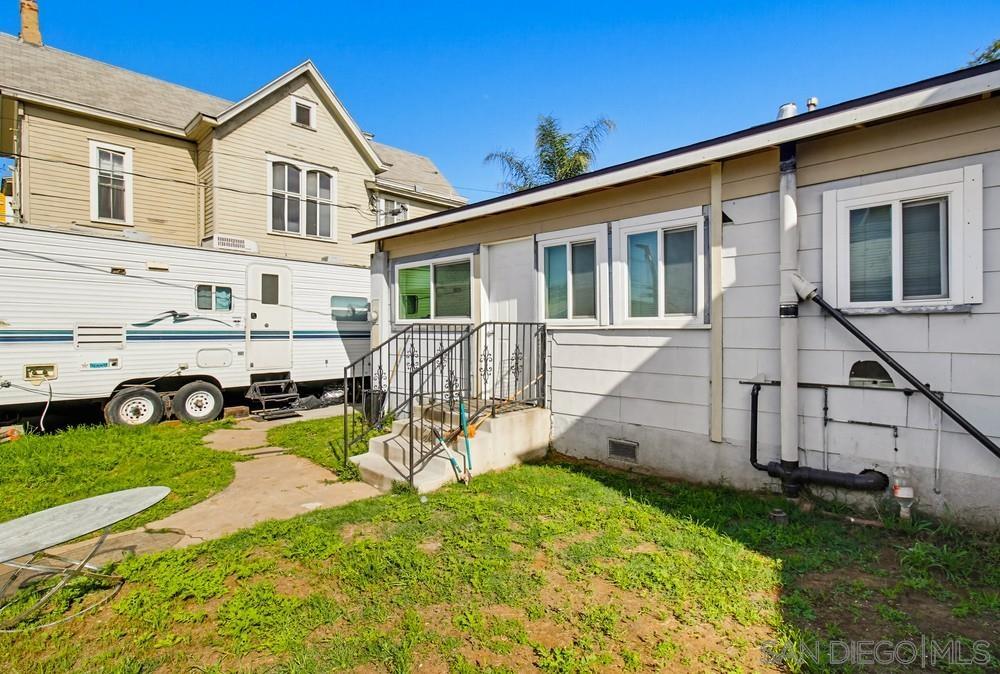 Detail Gallery Image 30 of 68 For 1859-1861  Irving Ave, San Diego,  CA 92113 - – Beds | – Baths