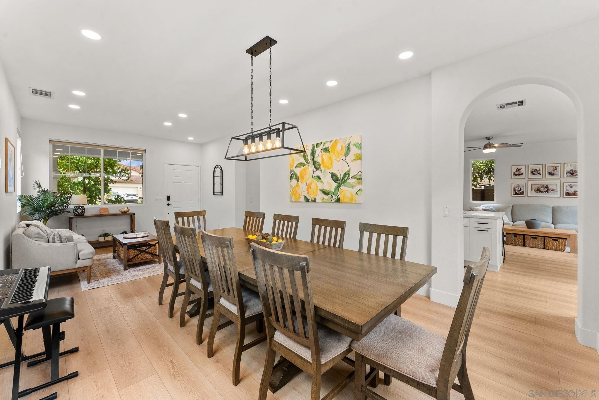 Detail Gallery Image 5 of 31 For 6029  Rancho Bravado, Carlsbad,  CA 92009 - 3 Beds | 2/1 Baths