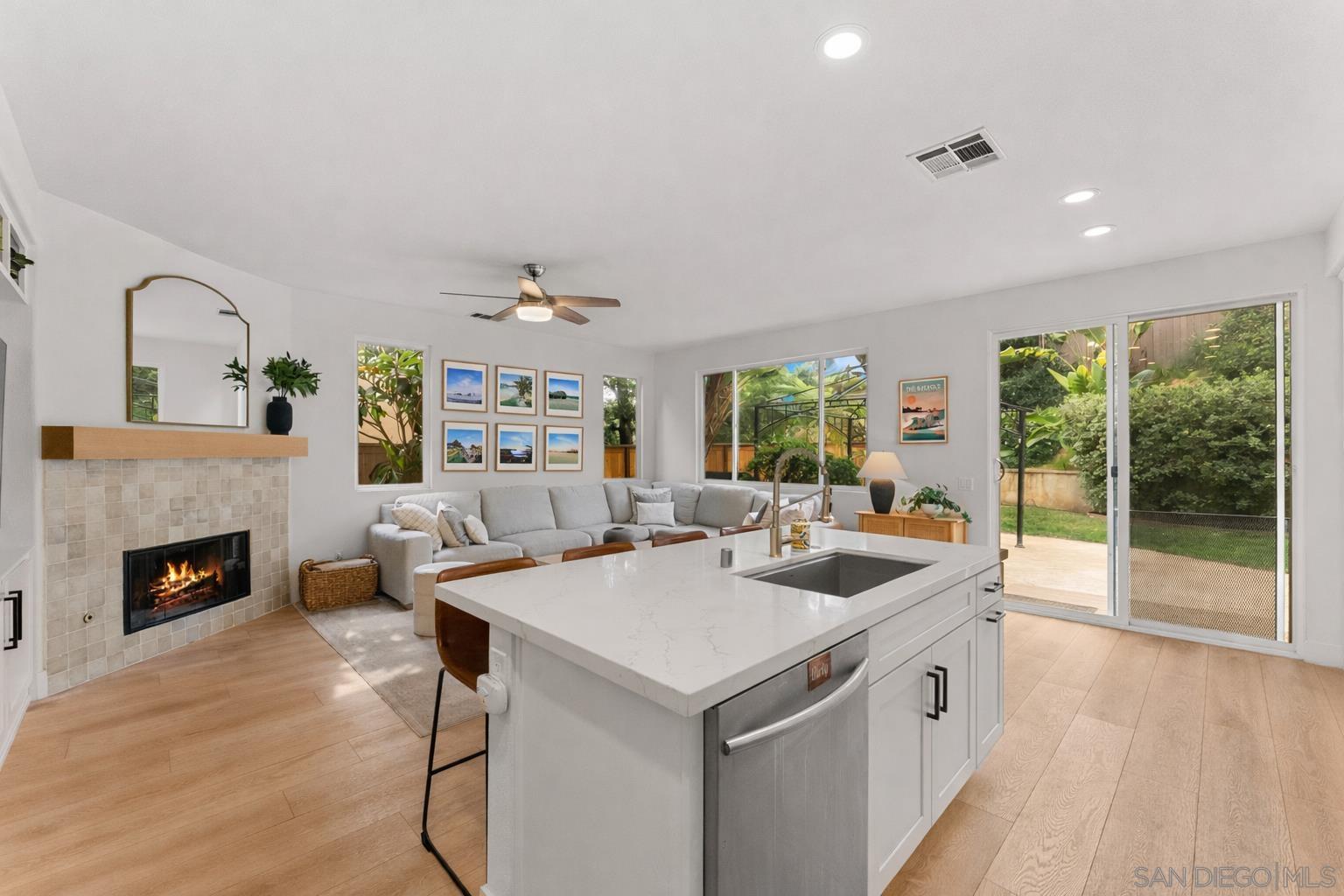 Detail Gallery Image 6 of 31 For 6029  Rancho Bravado, Carlsbad,  CA 92009 - 3 Beds | 2/1 Baths