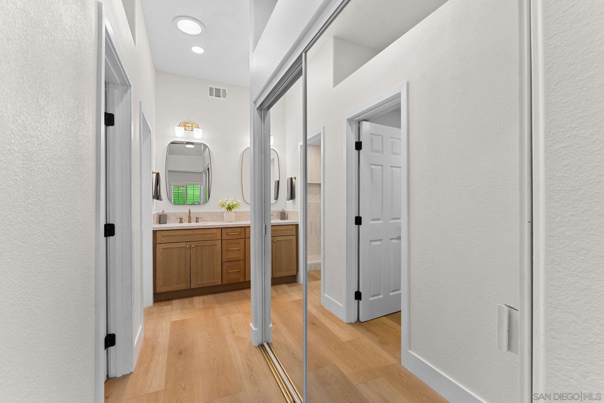 Detail Gallery Image 16 of 31 For 4676  Barcelona Way, Oceanside,  CA 92056 - 3 Beds | 2 Baths