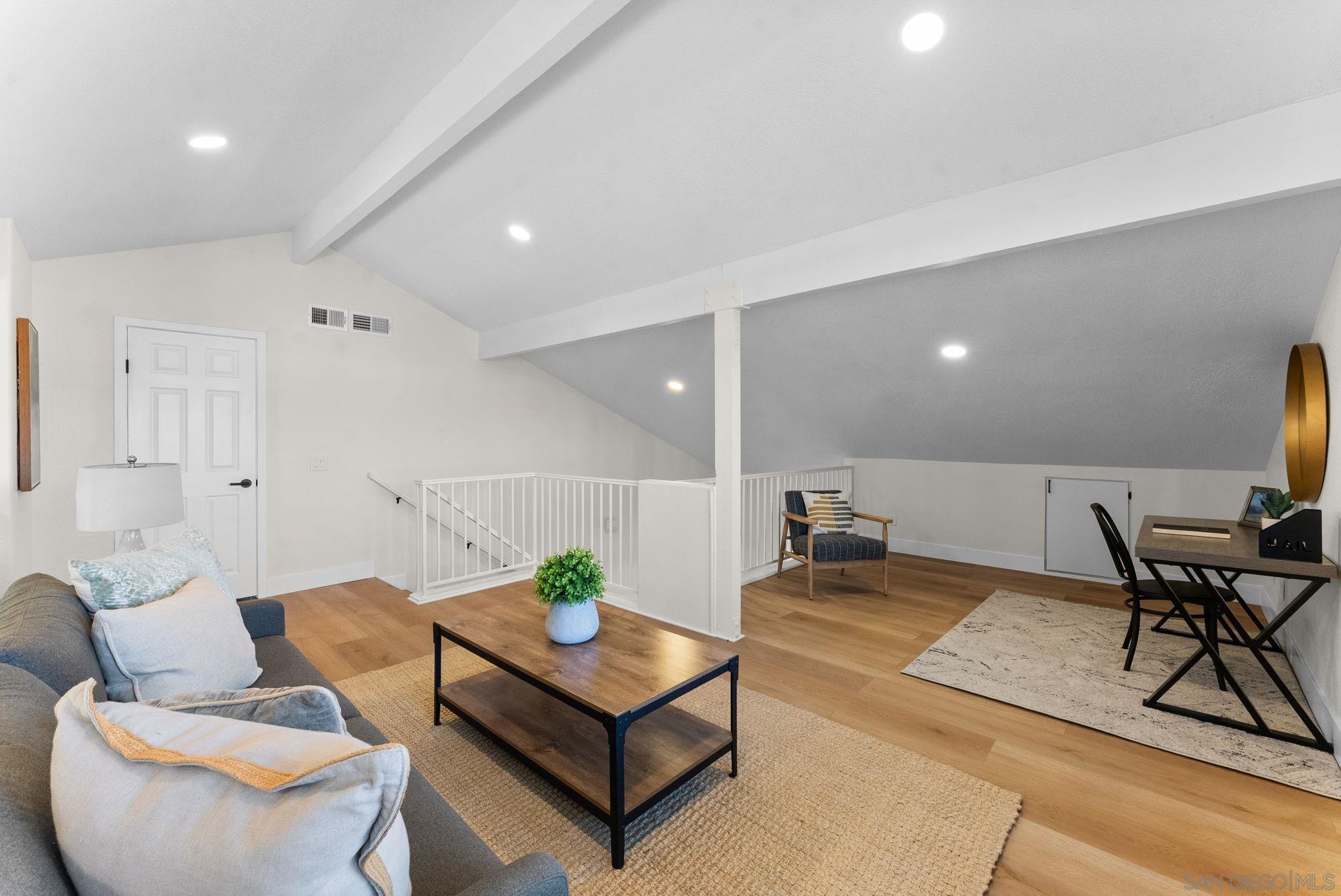 Detail Gallery Image 24 of 31 For 4676  Barcelona Way, Oceanside,  CA 92056 - 3 Beds | 2 Baths