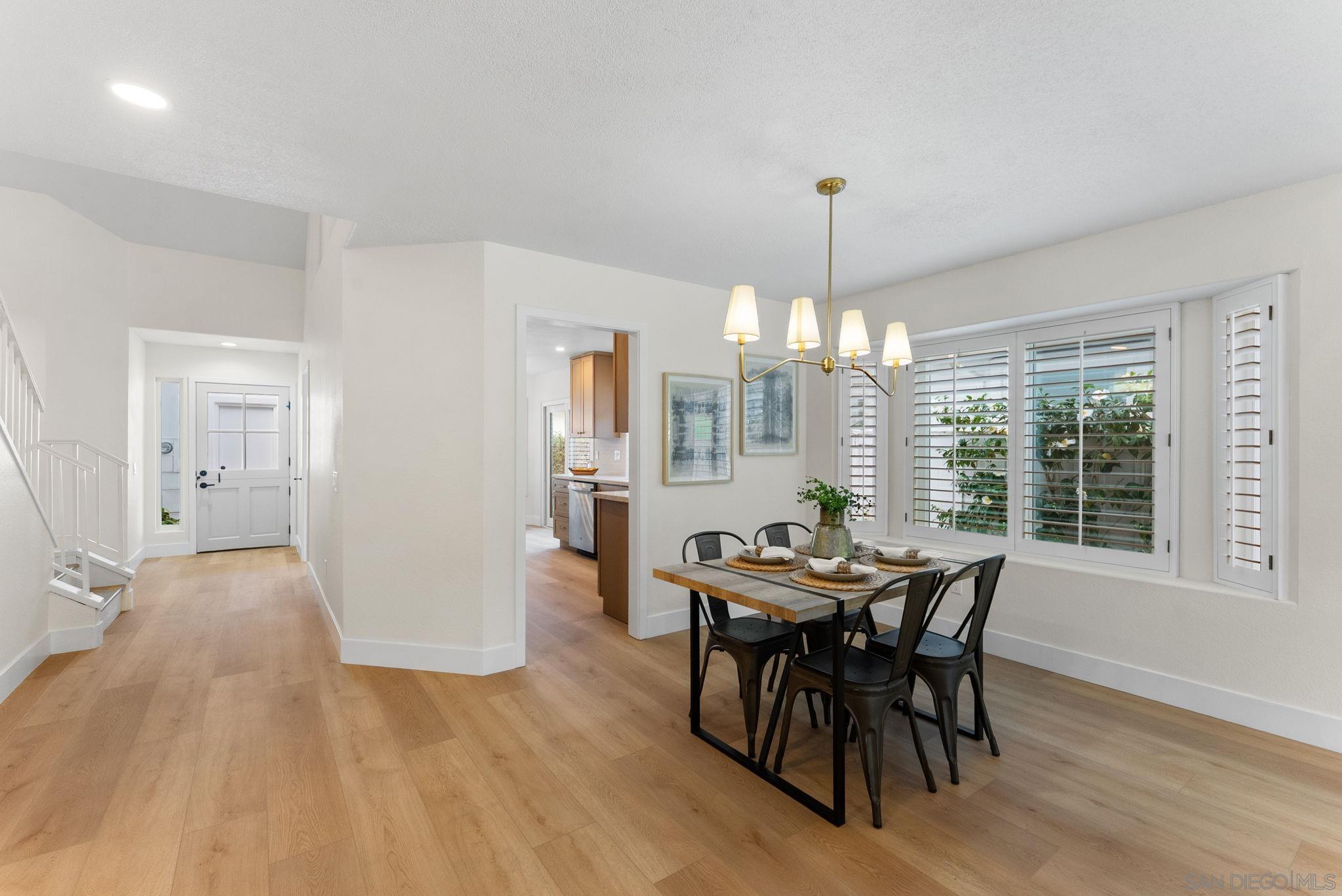 Detail Gallery Image 7 of 31 For 4676  Barcelona Way, Oceanside,  CA 92056 - 3 Beds | 2 Baths