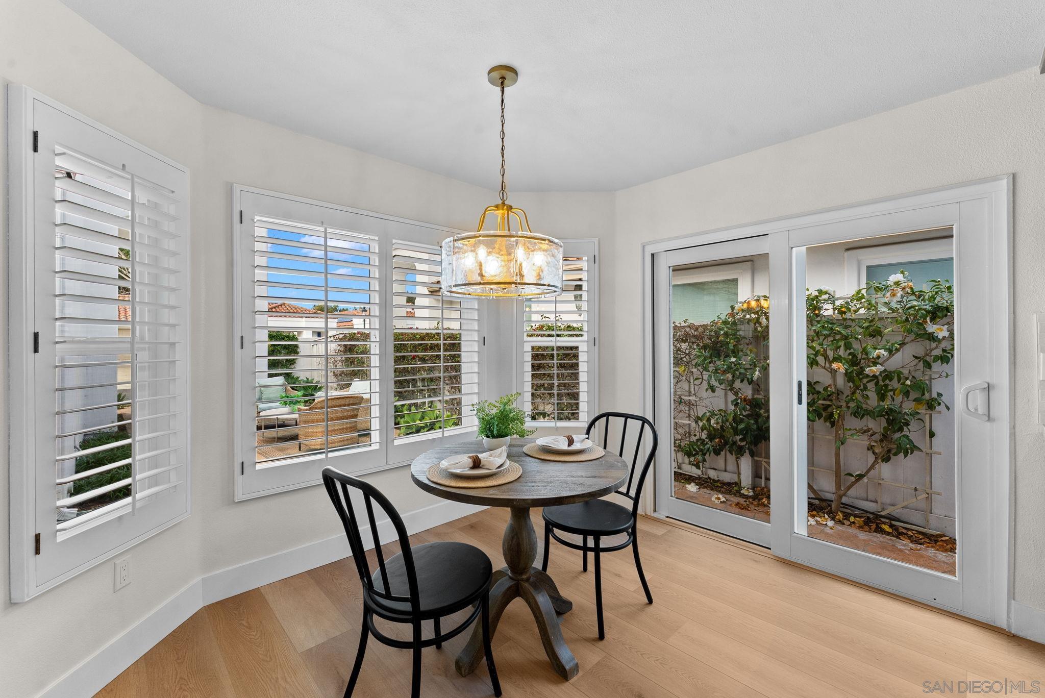 Detail Gallery Image 8 of 31 For 4676  Barcelona Way, Oceanside,  CA 92056 - 3 Beds | 2 Baths